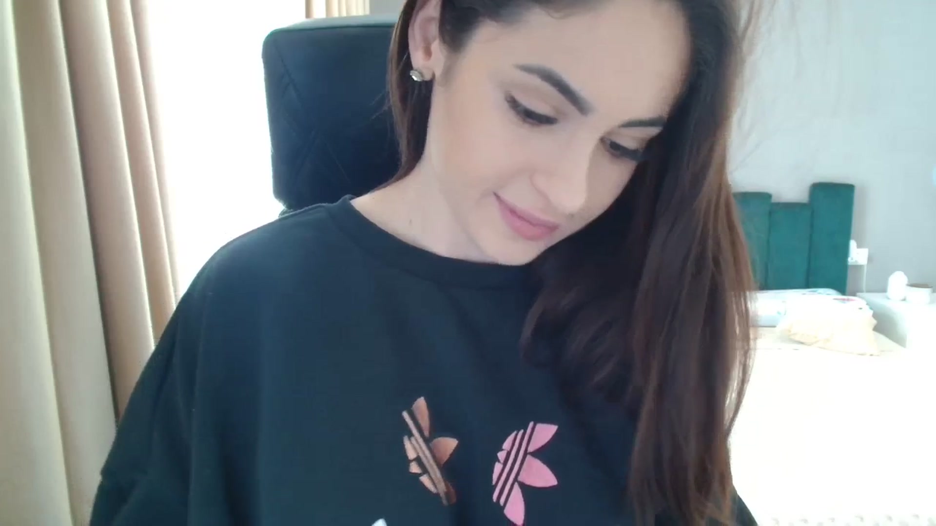 Gallery image thumbnail from DorisDolll's myfreecams stream on, 02/26/2024, 08:03 image 9 of 20
