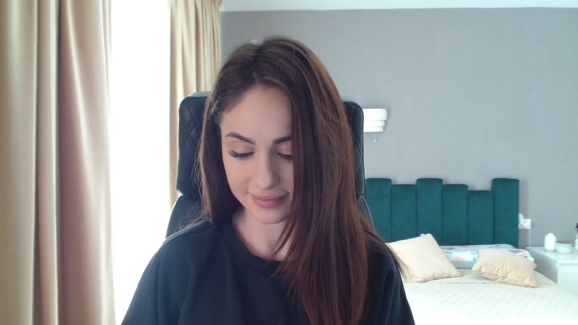 Gallery image thumbnail from DorisDolll's myfreecams stream on, 02/26/2024, 09:07 image 6 of 20