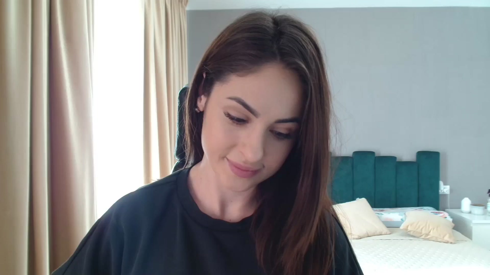 Gallery image thumbnail from DorisDolll's myfreecams stream on, 02/26/2024, 09:07 image 1 of 20