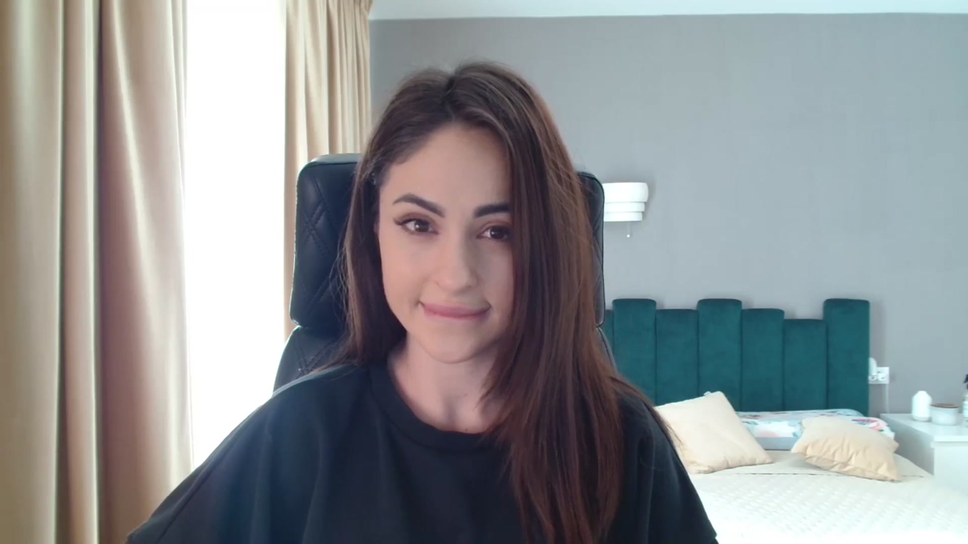 Gallery image thumbnail from DorisDolll's myfreecams stream on, 02/26/2024, 09:07 image 5 of 20