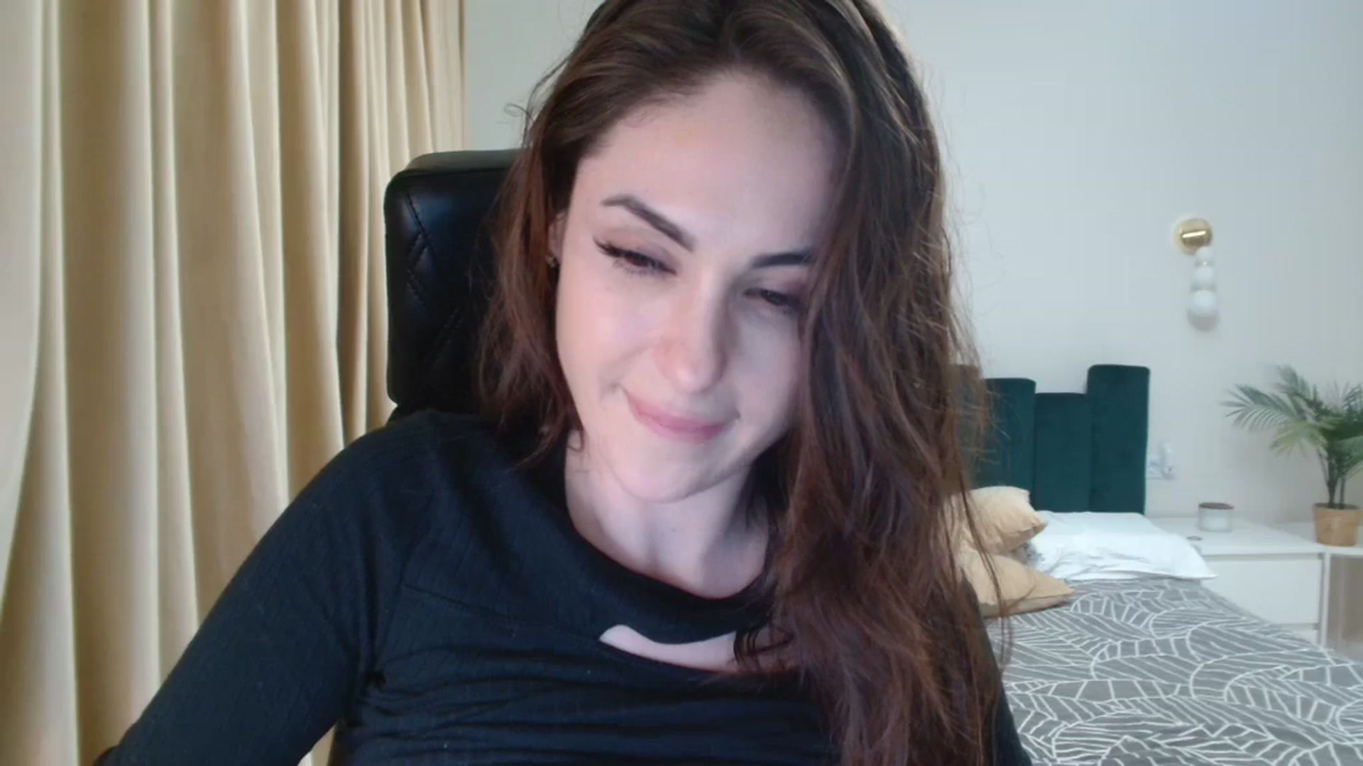 Gallery image thumbnail from DorisDolll's myfreecams stream on, 03/11/2024, 17:23 image 20 of 20