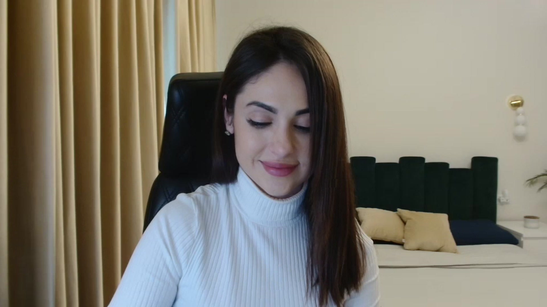 Gallery image thumbnail from DorisDolll's myfreecams stream on, 03/14/2024, 11:48 image 12 of 20