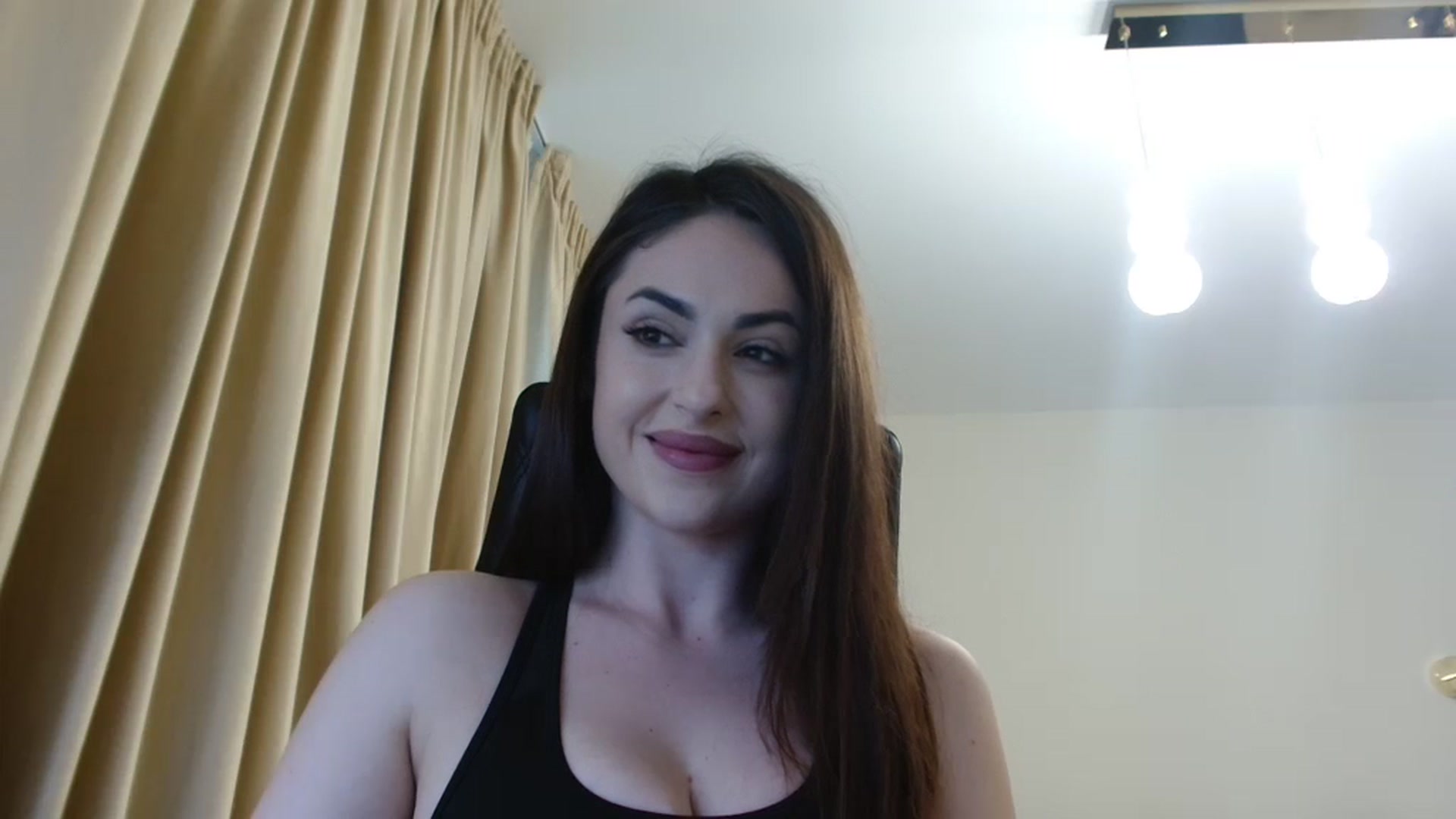 Gallery image thumbnail from DorisDolll's myfreecams stream on, 03/28/2024, 09:02 image 4 of 20