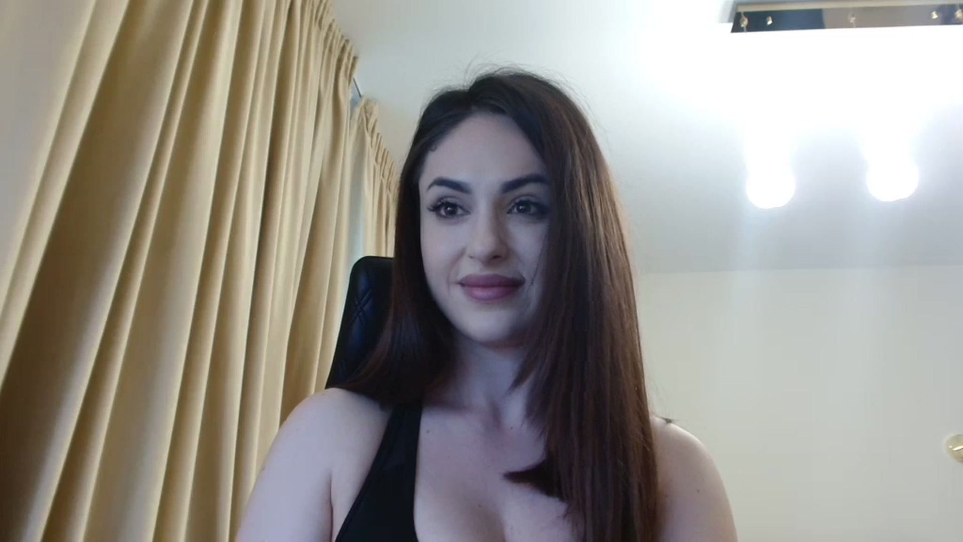 Gallery image thumbnail from DorisDolll's myfreecams stream on, 03/28/2024, 09:02 image 6 of 20