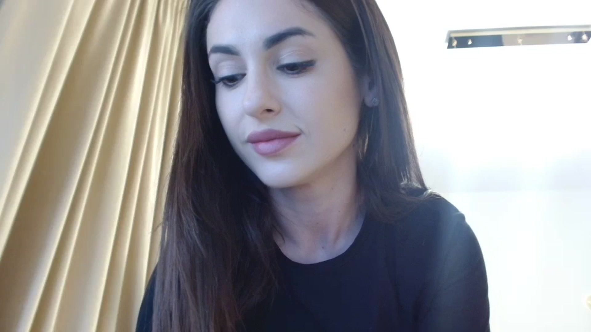 Gallery image thumbnail from DorisDolll's myfreecams stream on, 03/28/2024, 09:02 image 1 of 20