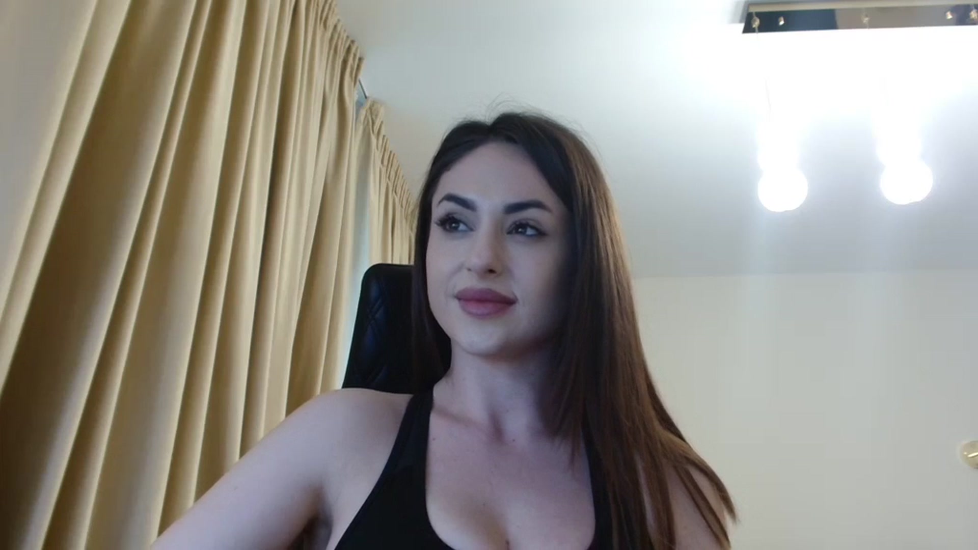 Gallery image thumbnail from DorisDolll's myfreecams stream on, 03/28/2024, 09:02 image 7 of 20