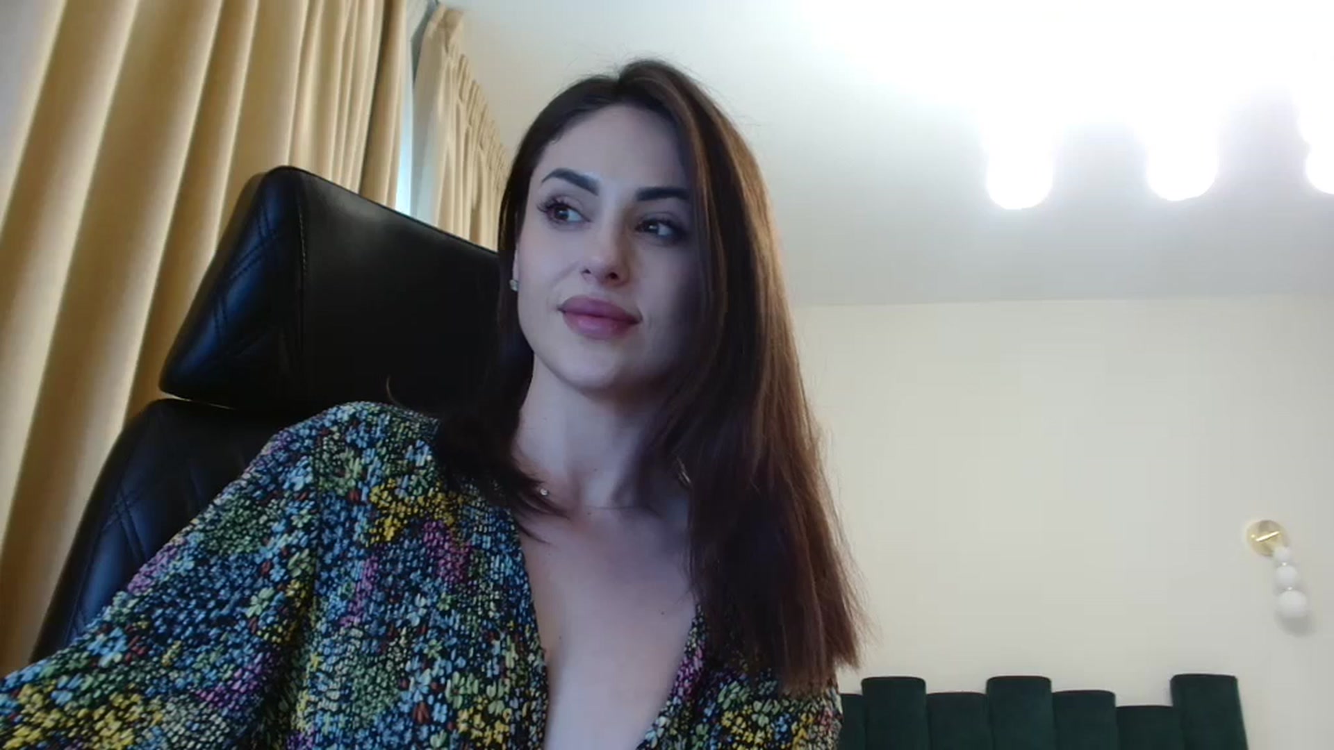 Gallery image thumbnail from DorisDolll's myfreecams stream on, 04/04/2024, 09:30 image 20 of 20