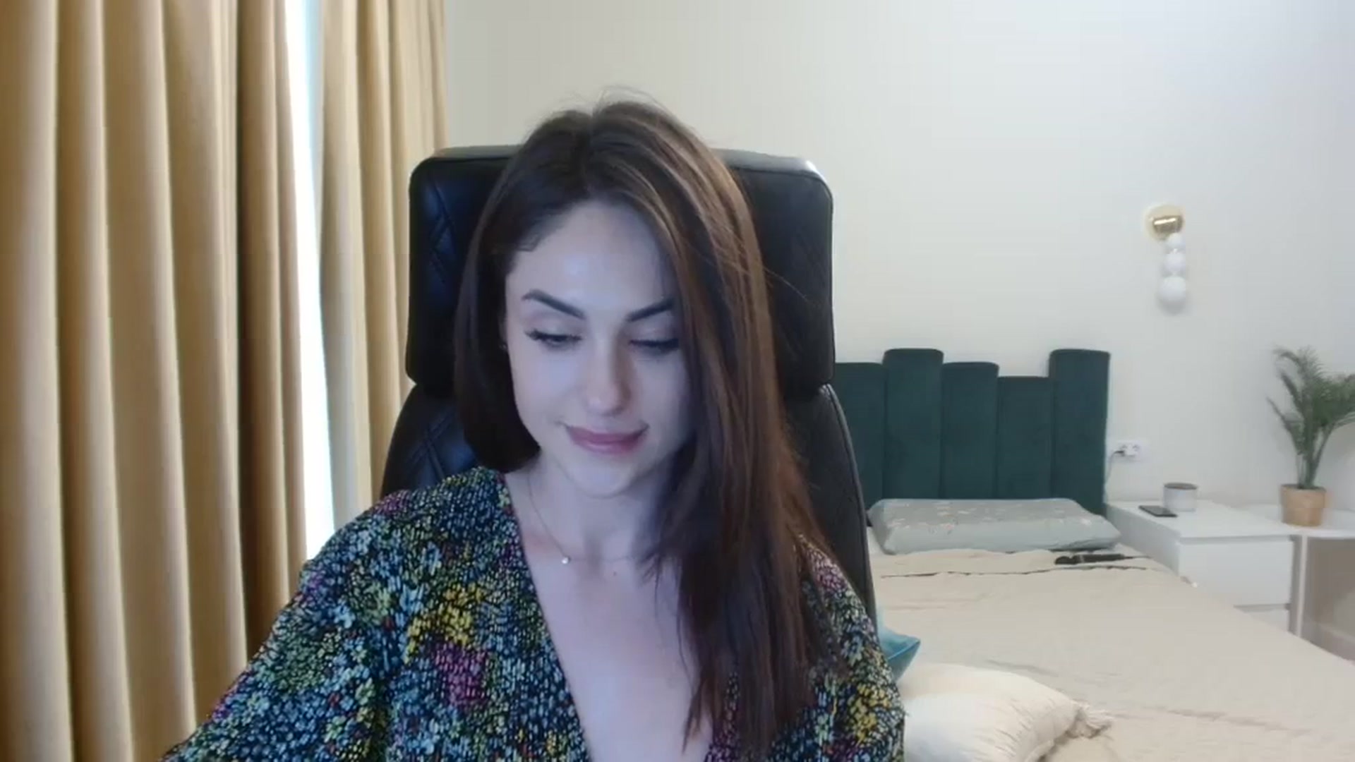 Gallery image thumbnail from DorisDolll's myfreecams stream on, 04/04/2024, 09:30 image 3 of 20
