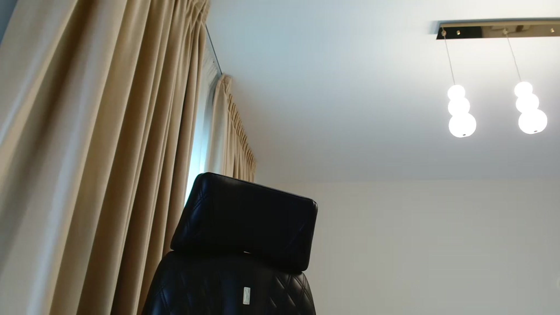 Gallery image thumbnail from DorisDolll's myfreecams stream on, 04/12/2024, 08:35 image 3 of 20