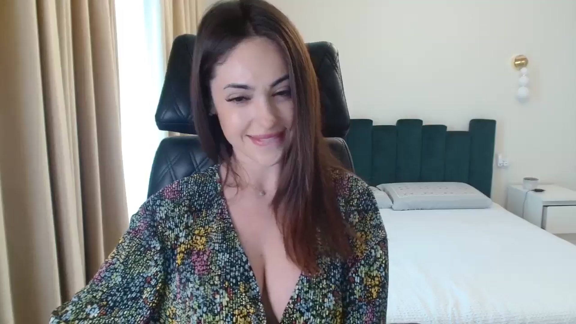 Gallery image thumbnail from DorisDolll's myfreecams stream on, 06/03/2024, 08:18 image 9 of 20