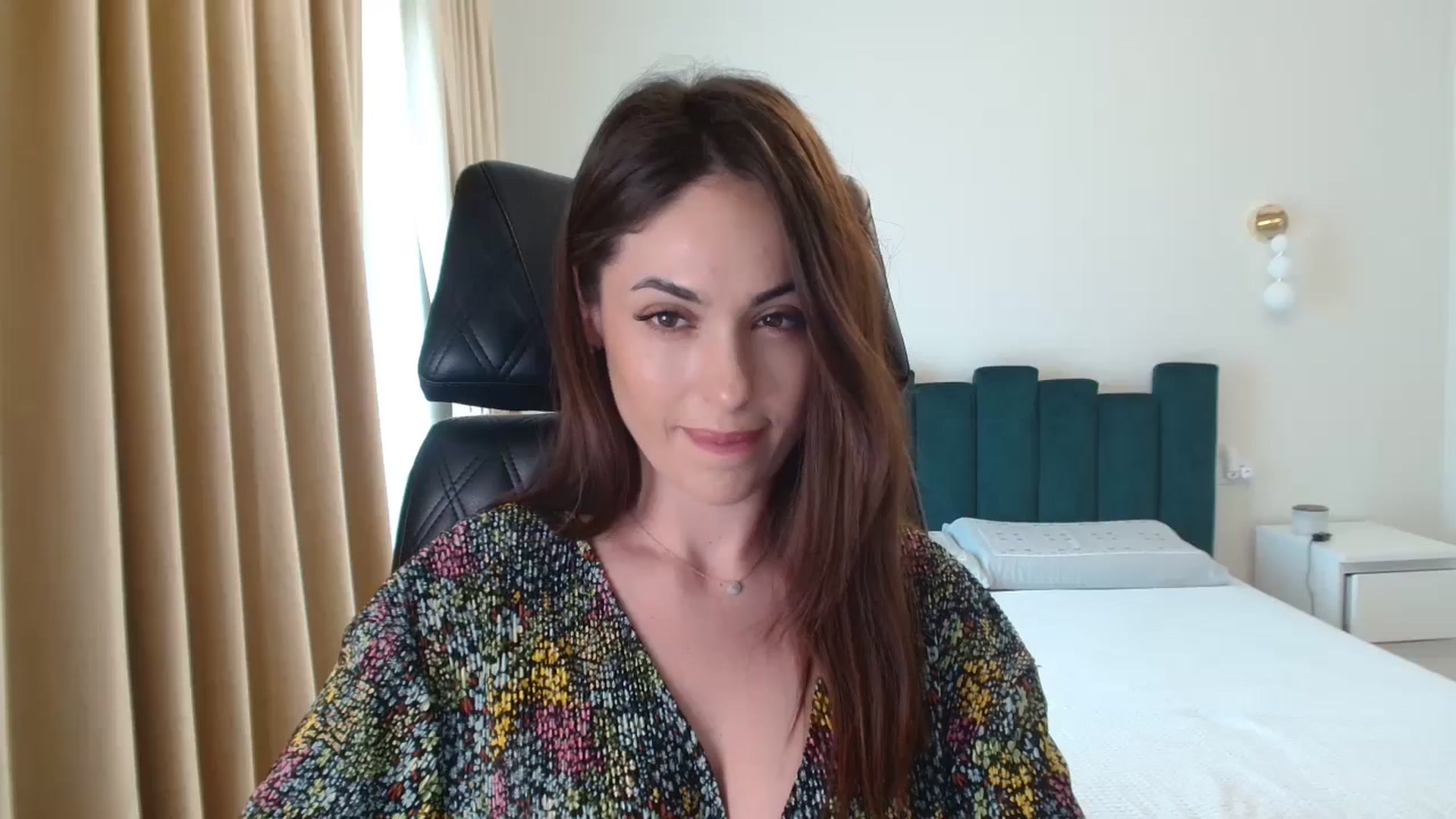 Gallery image thumbnail from DorisDolll's myfreecams stream on, 06/04/2024, 09:31 image 3 of 20