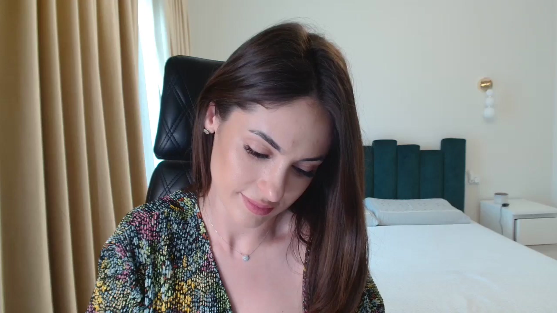 Gallery image thumbnail from DorisDolll's myfreecams stream on, 06/04/2024, 09:31 image 11 of 20