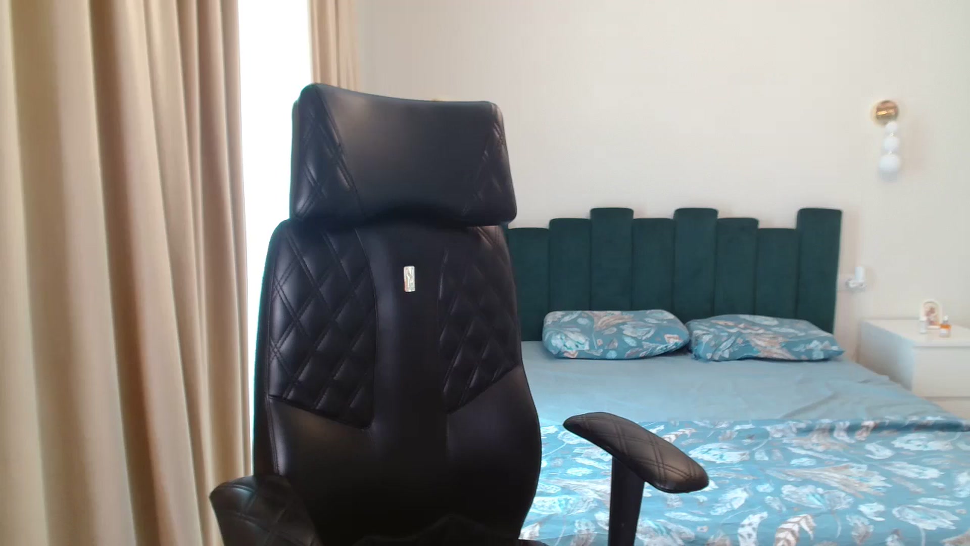 Gallery image thumbnail from DorisDolll's myfreecams stream on, 08/11/2024, 09:30 image 4 of 20