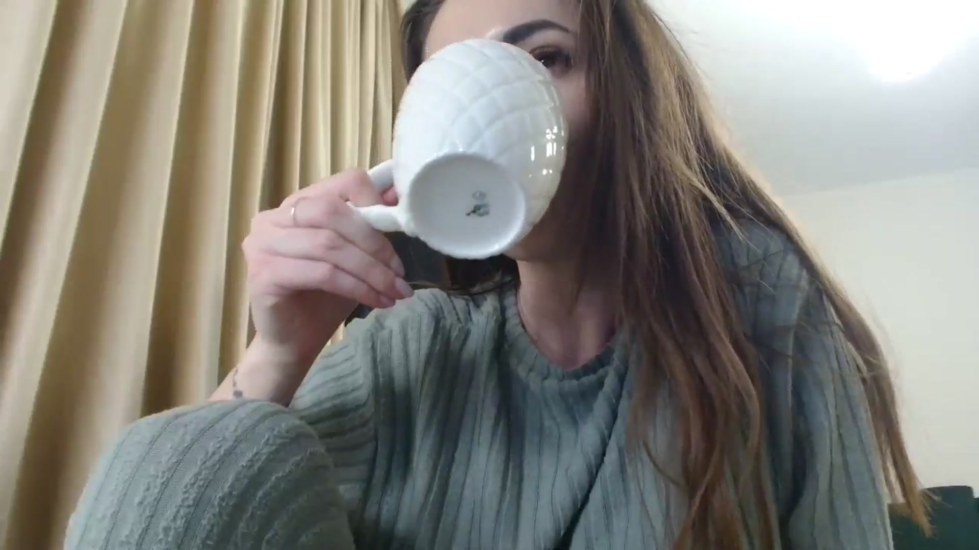 Gallery image thumbnail from DorisDolll's myfreecams stream on, 01/05/2025, 14:07 image 14 of 20