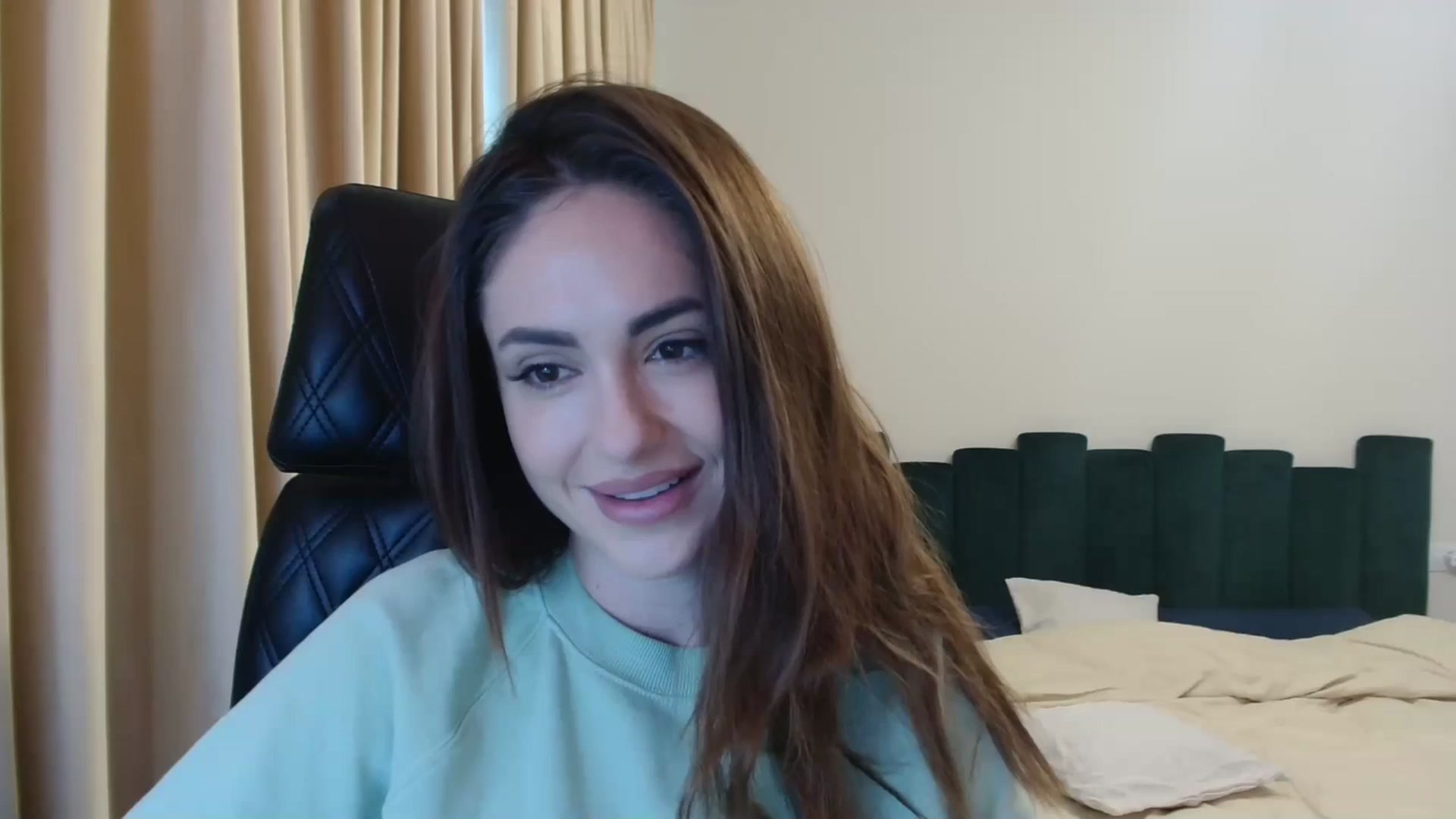 Gallery image thumbnail from DorisDolll's myfreecams stream on, 01/13/2025, 10:51 image 1 of 20