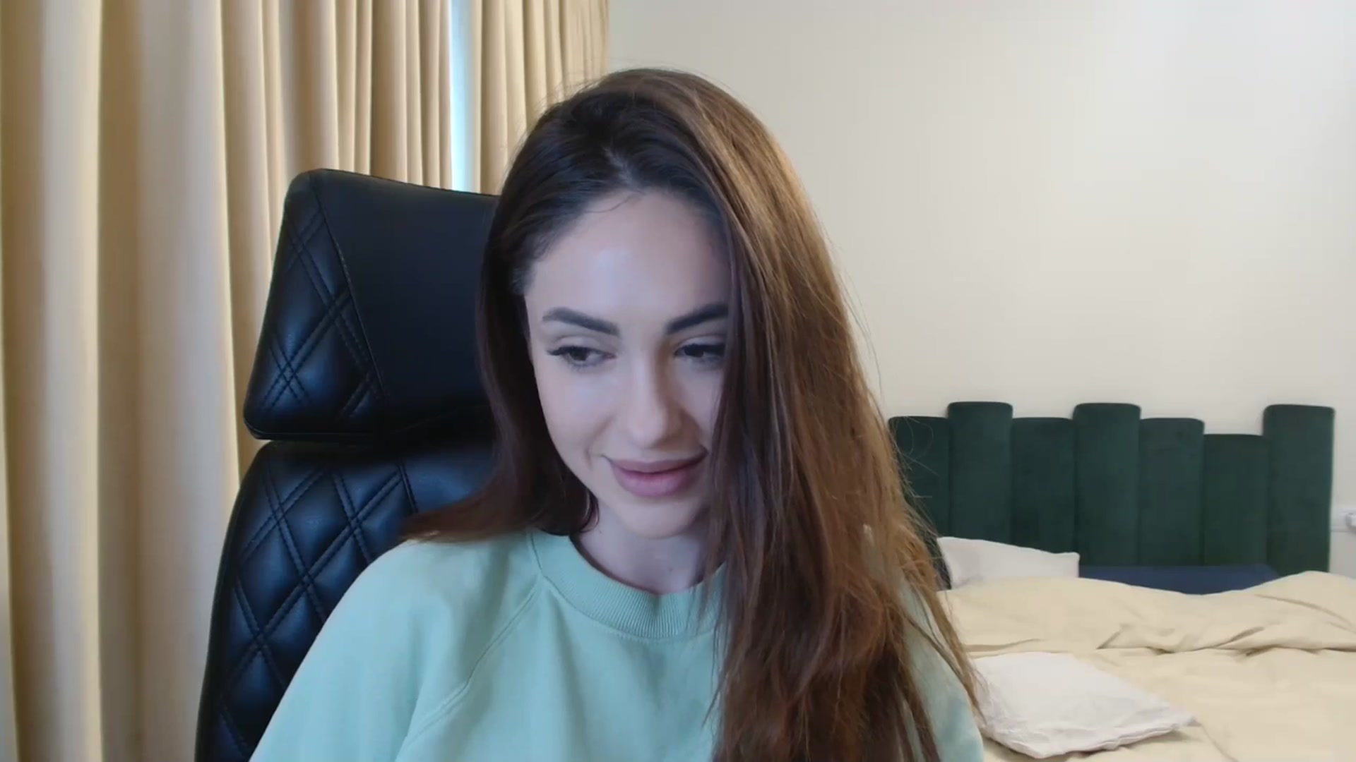 Gallery image thumbnail from DorisDolll's myfreecams stream on, 01/13/2025, 10:51 image 6 of 20