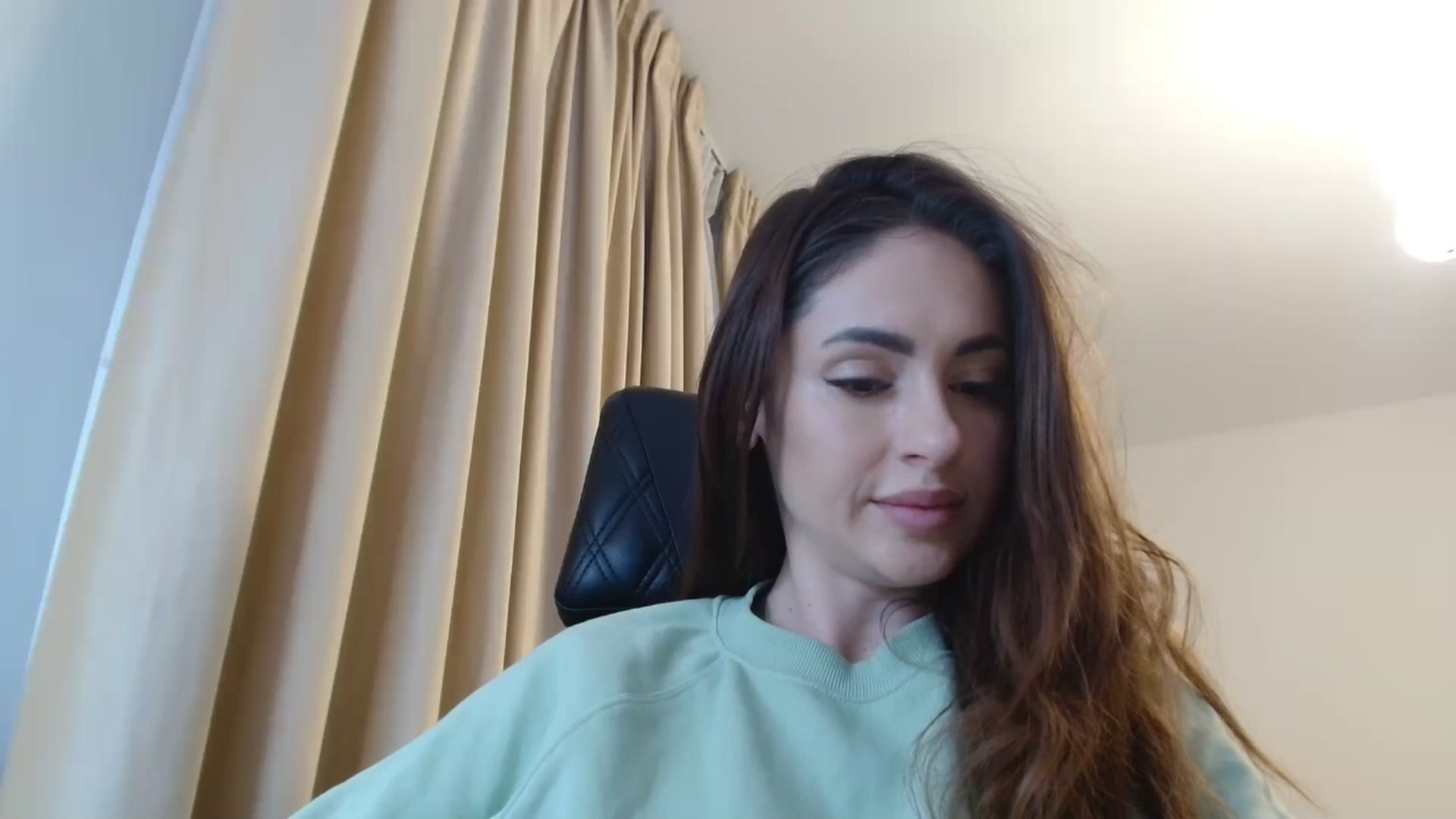 Gallery image thumbnail from DorisDolll's myfreecams stream on, 01/13/2025, 10:51 image 18 of 20
