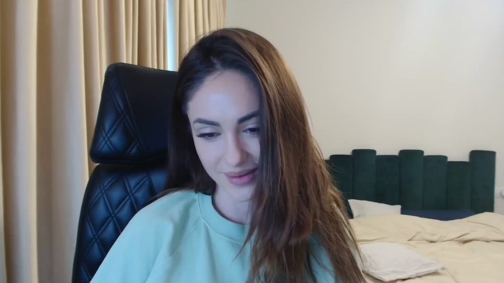 Gallery image thumbnail from DorisDolll's myfreecams stream on, 01/13/2025, 10:51 image 4 of 20