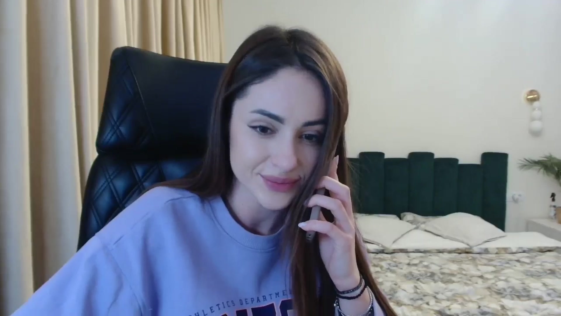 Gallery image thumbnail from DorisDolll's myfreecams stream on, 01/16/2025, 11:17 image 14 of 20