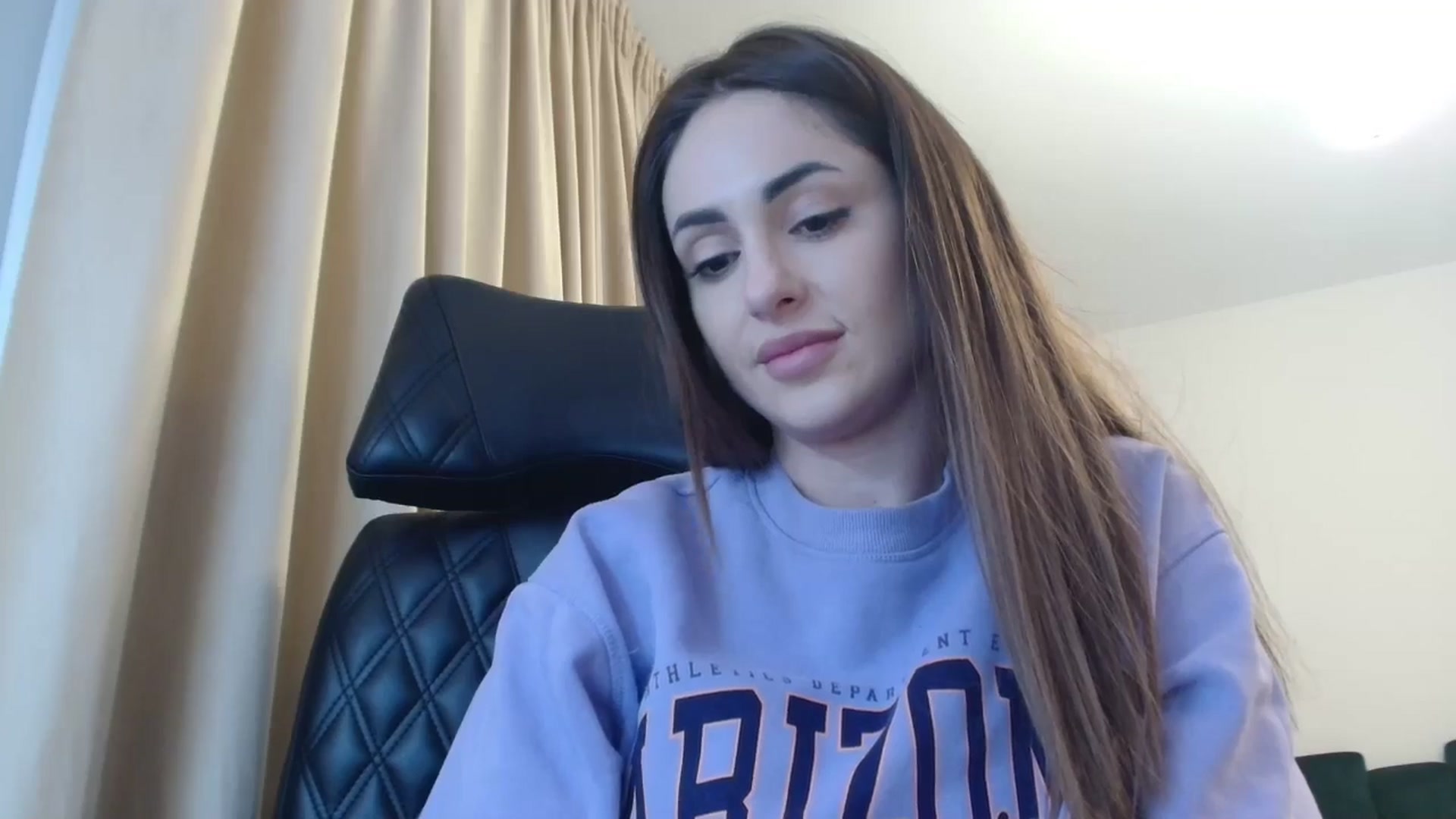Gallery image thumbnail from DorisDolll's myfreecams stream on, 01/16/2025, 11:17 image 11 of 20