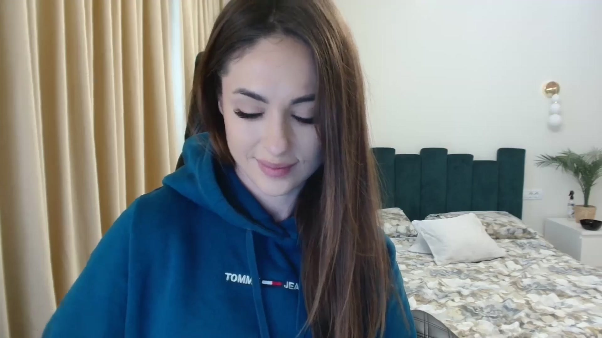 Gallery image thumbnail from DorisDolll's myfreecams stream on, 01/21/2025, 10:12 image 9 of 20