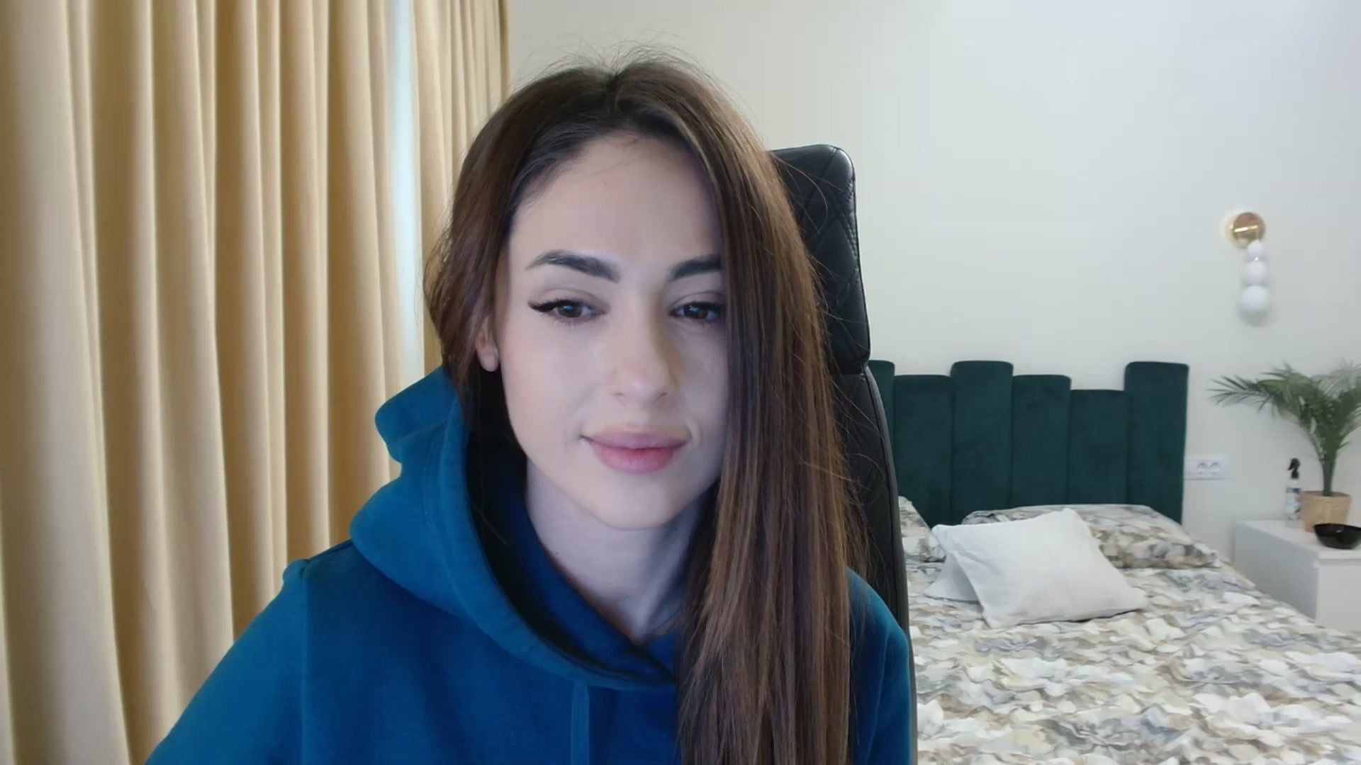 Gallery image thumbnail from DorisDolll's myfreecams stream on, 01/21/2025, 10:12 image 2 of 20
