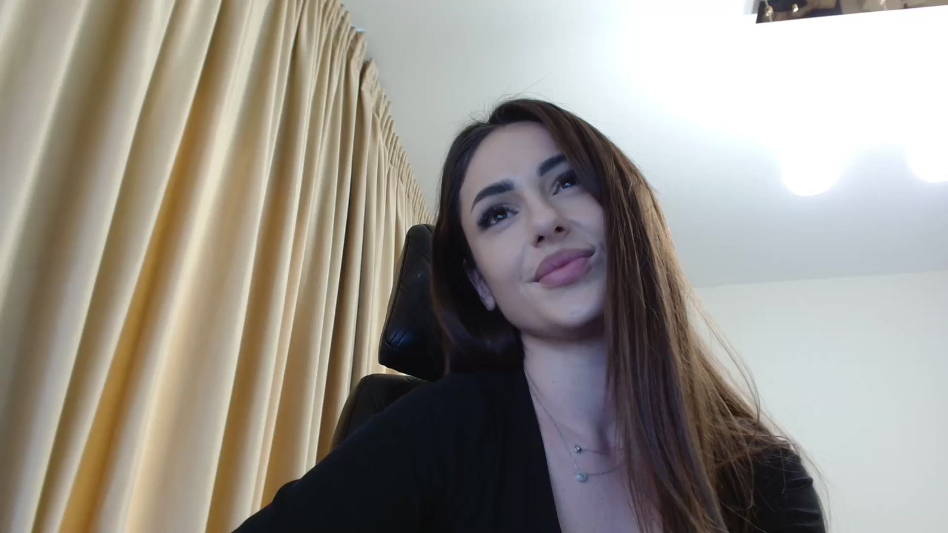 Gallery image thumbnail from DorisDolll's myfreecams stream on, 01/29/2025, 11:51 image 14 of 20