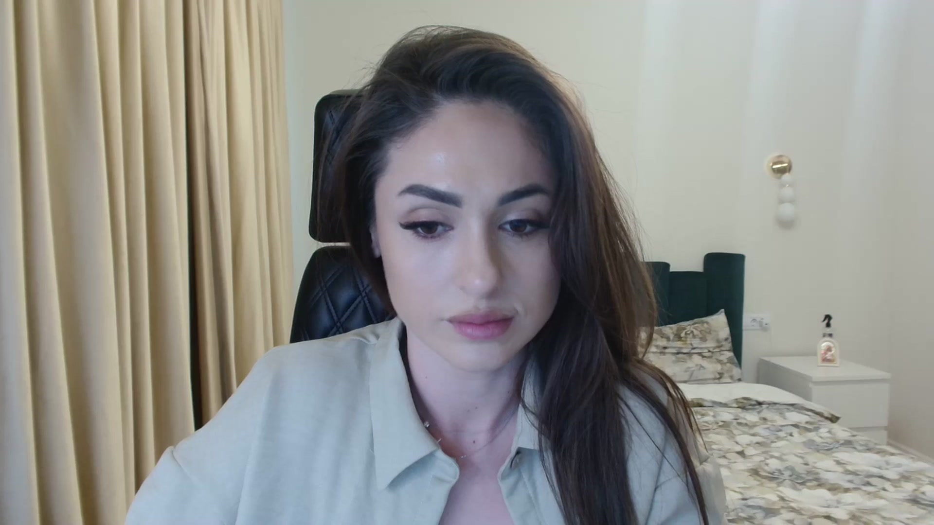 Gallery image thumbnail from DorisDolll's myfreecams stream on, 02/05/2025, 11:15 image 19 of 20