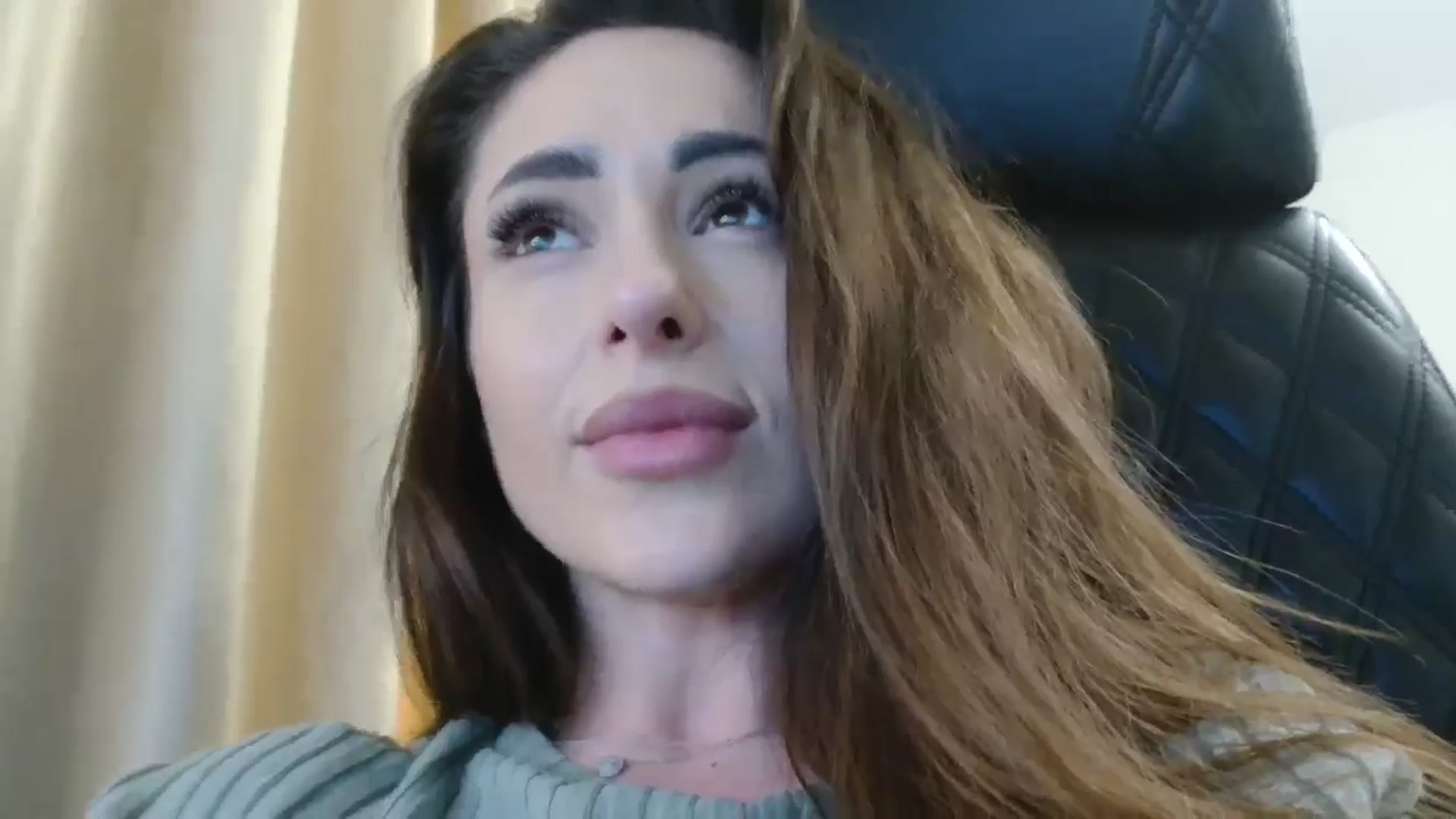 Gallery image thumbnail from DorisDolll's myfreecams stream on, 02/09/2025, 11:21 image 18 of 20