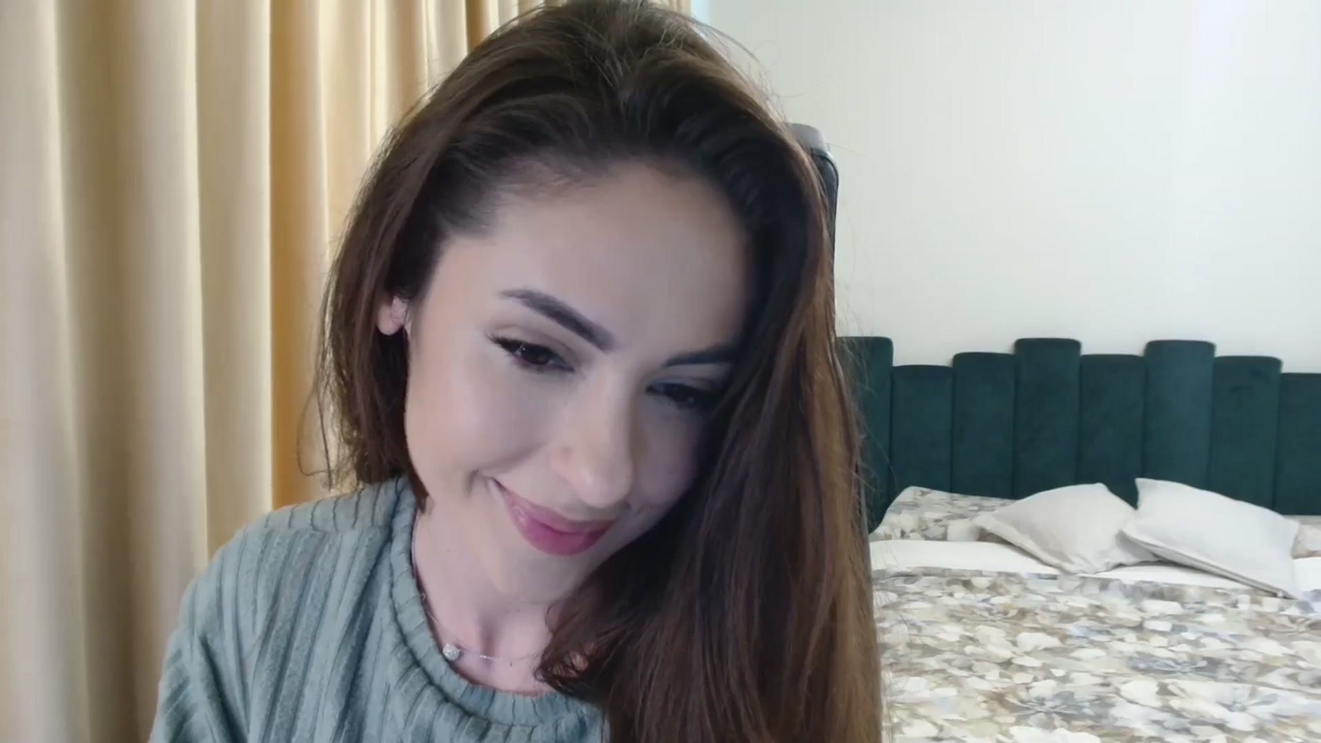 Gallery image thumbnail from DorisDolll's myfreecams stream on, 02/09/2025, 11:21 image 6 of 20