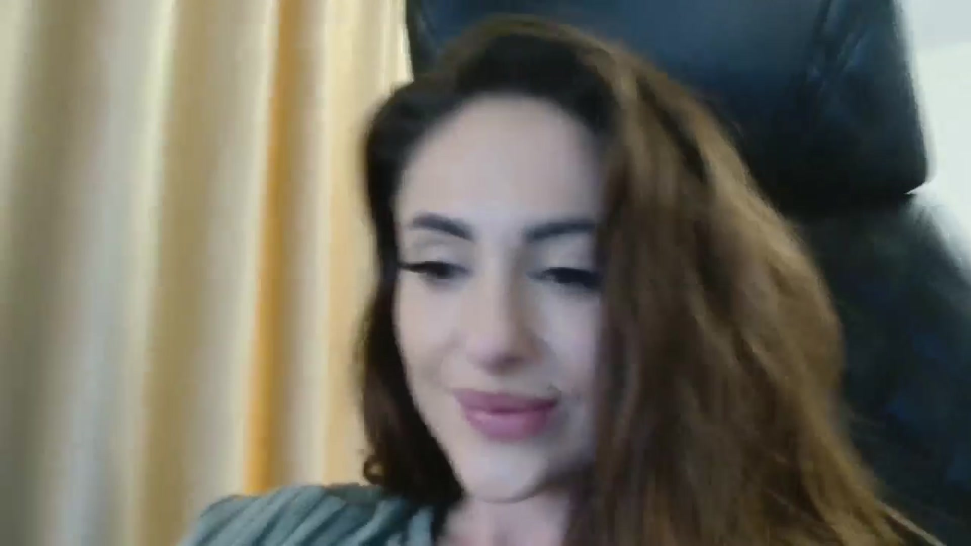 Gallery image thumbnail from DorisDolll's myfreecams stream on, 02/09/2025, 11:21 image 17 of 20