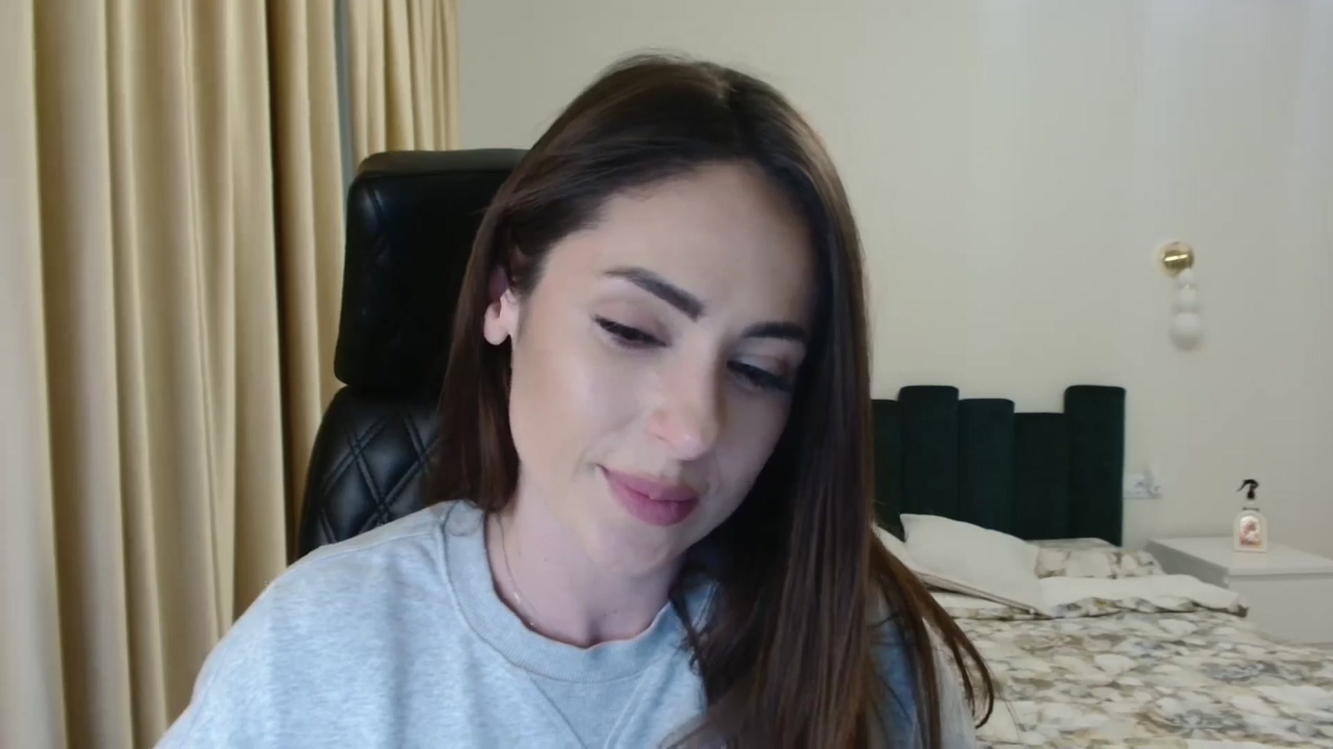Gallery image thumbnail from DorisDolll's myfreecams stream on, 02/10/2025, 11:57 image 8 of 20