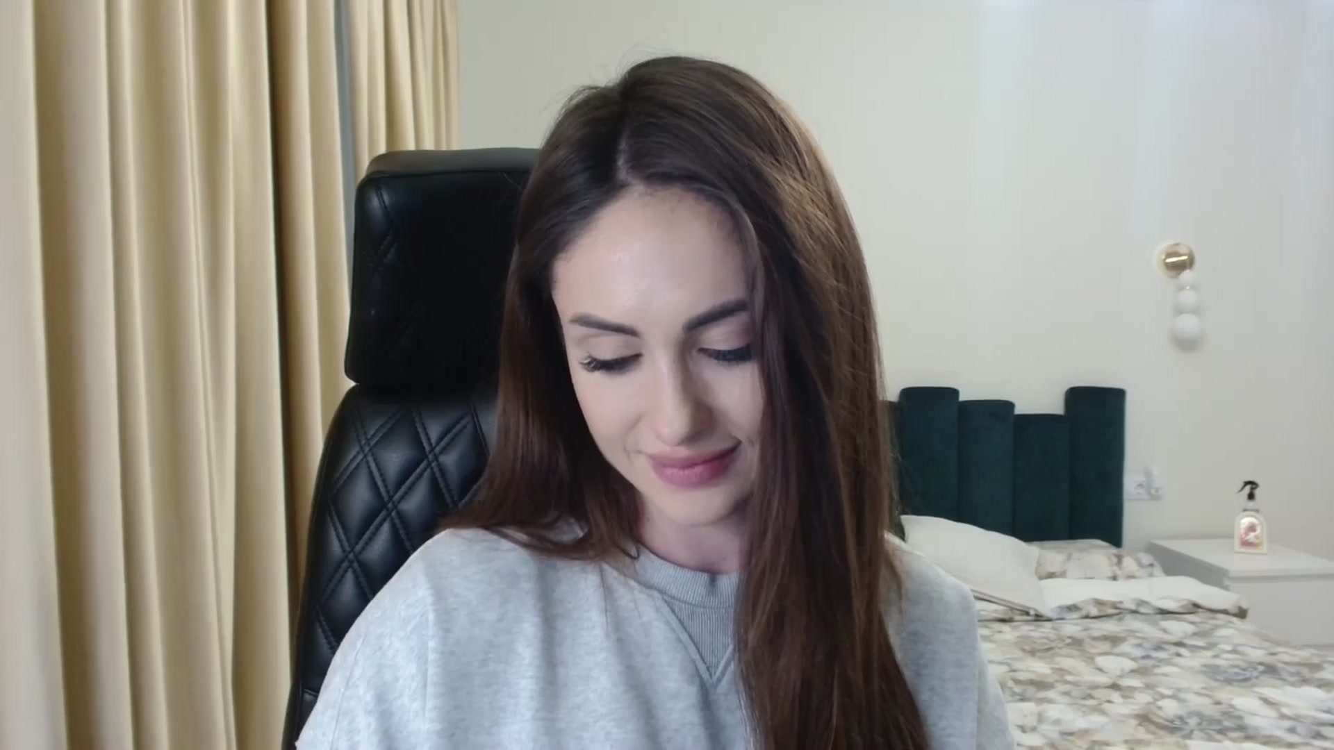 Gallery image thumbnail from DorisDolll's myfreecams stream on, 02/10/2025, 11:57 image 6 of 20