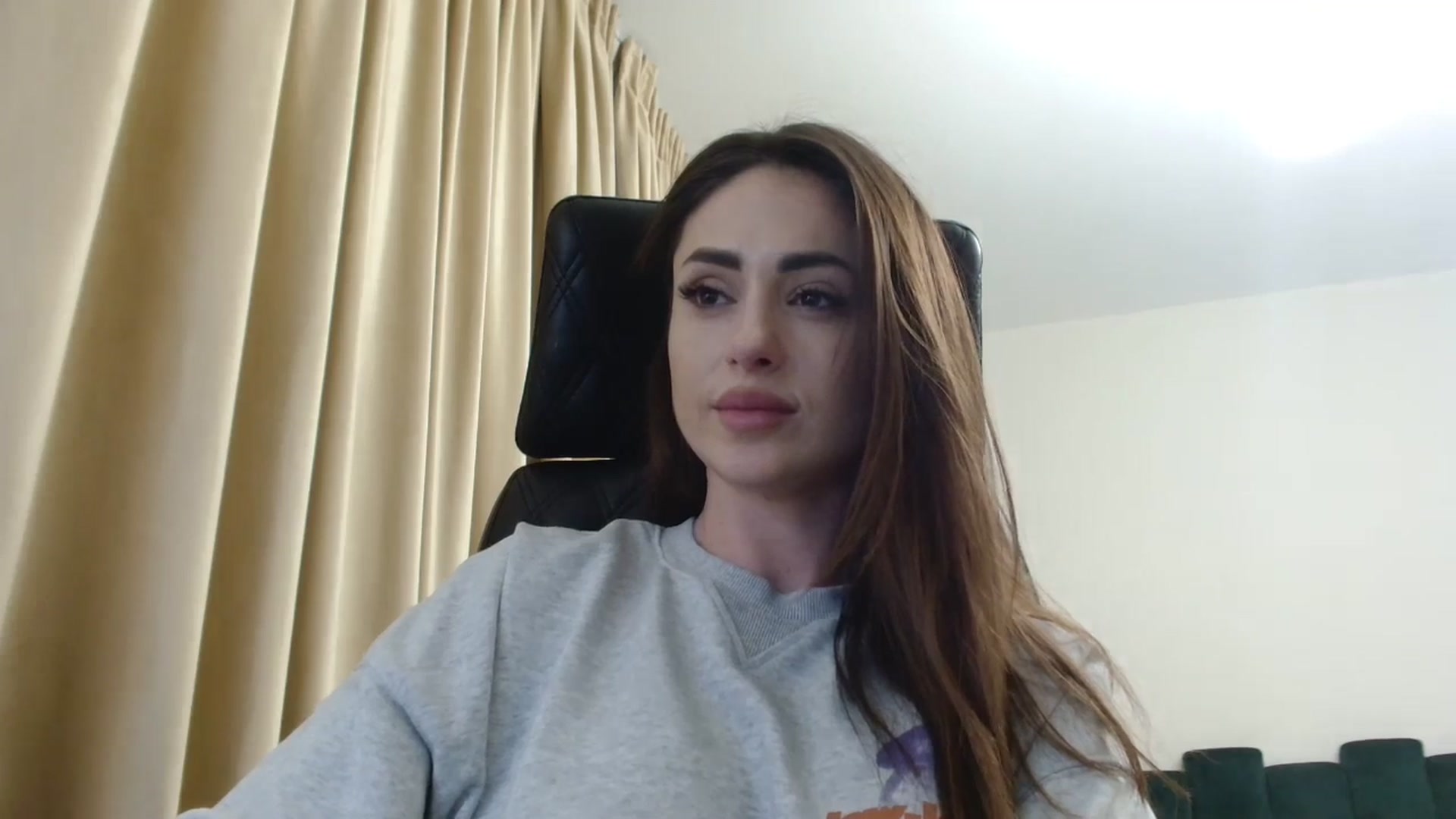 Gallery image thumbnail from DorisDolll's myfreecams stream on, 02/10/2025, 11:57 image 12 of 20