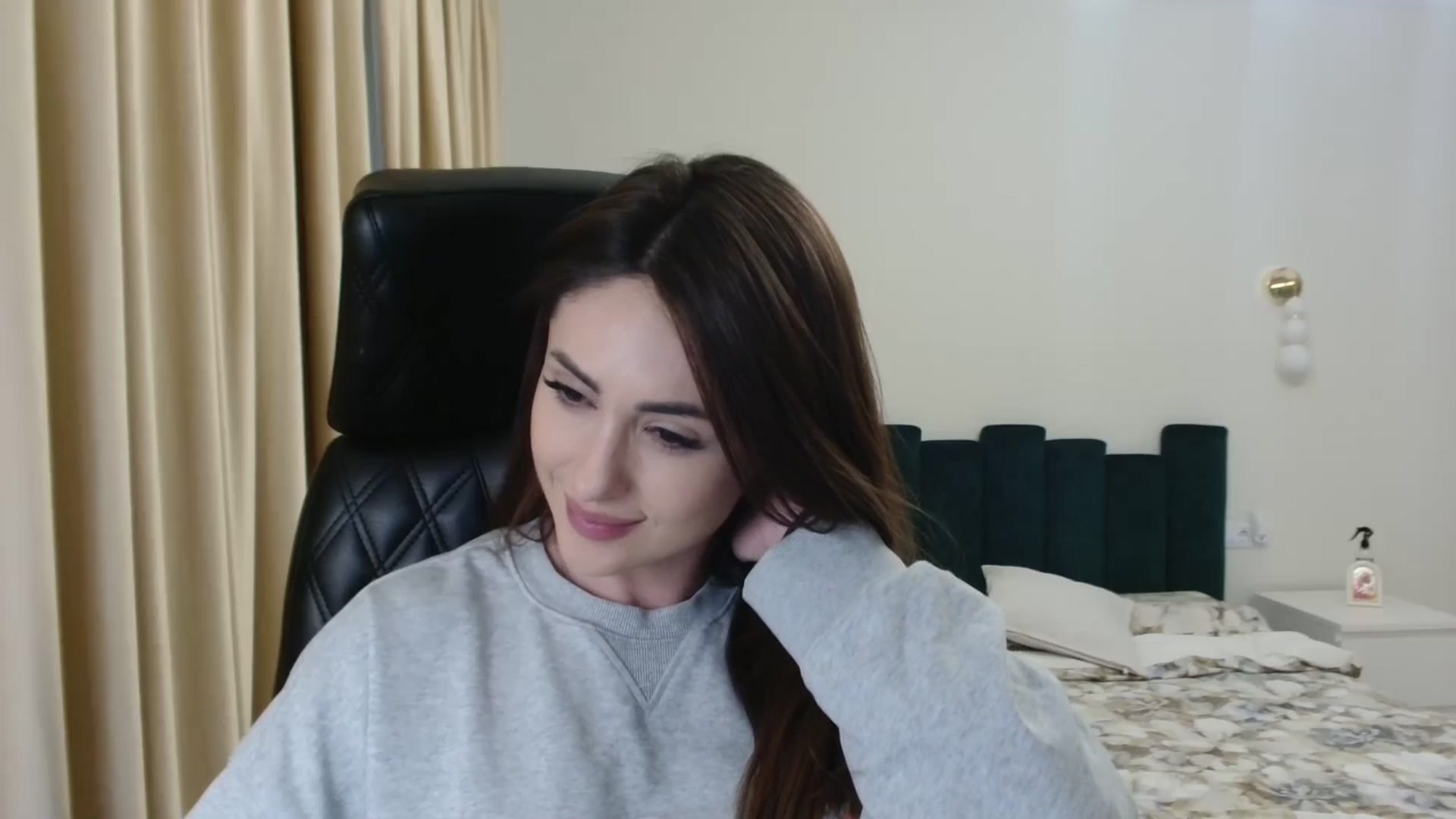 Gallery image thumbnail from DorisDolll's myfreecams stream on, 02/10/2025, 11:57 image 2 of 20