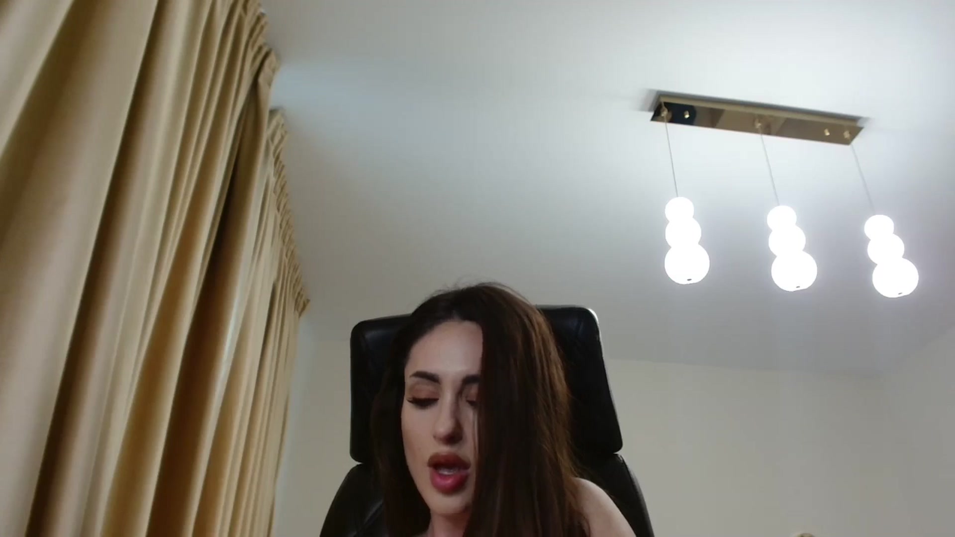 Gallery image thumbnail from DorisDolll's myfreecams stream on, 02/13/2025, 09:36 image 4 of 20
