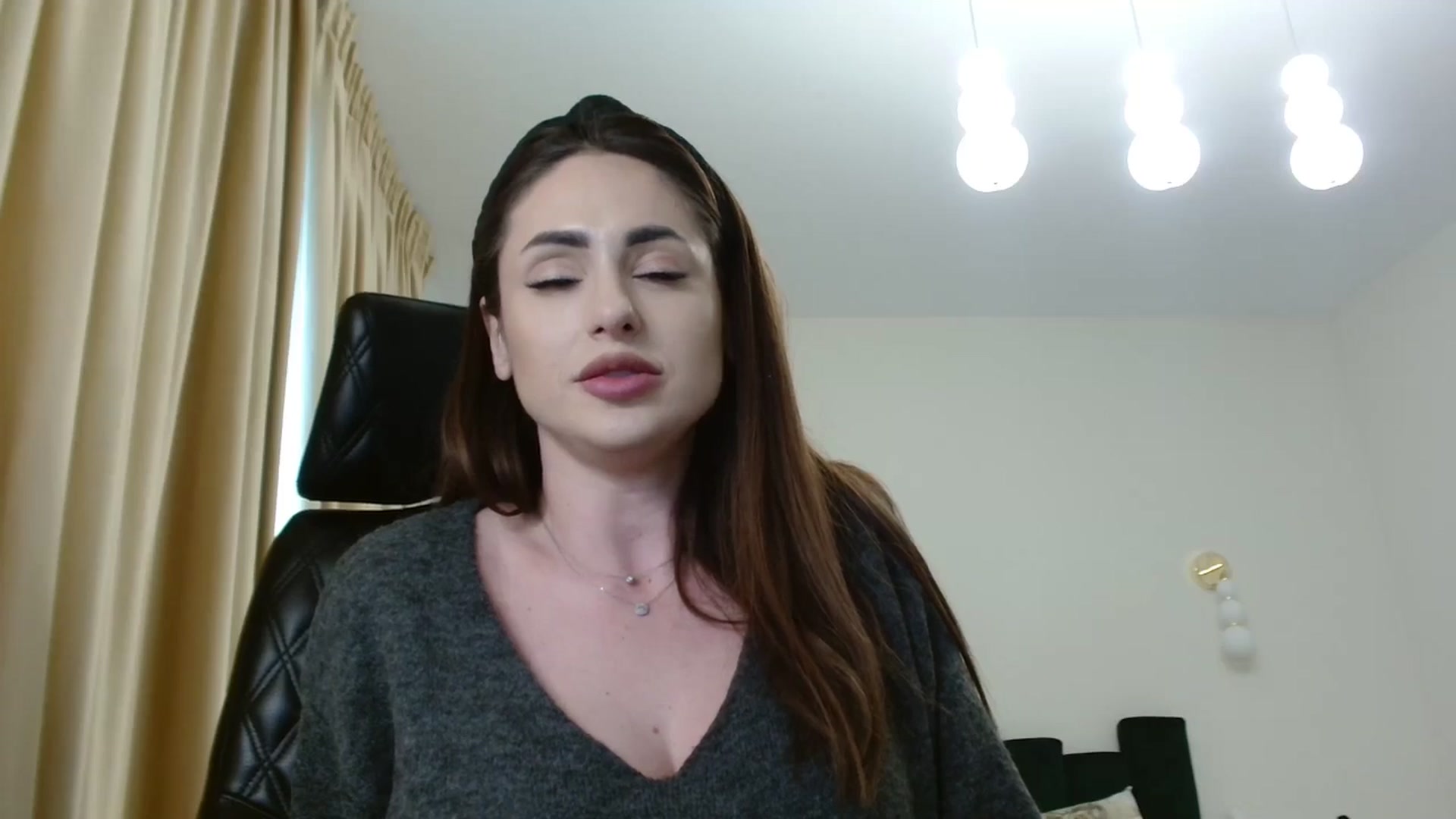 Gallery image thumbnail from DorisDolll's myfreecams stream on, 02/14/2025, 11:17 image 14 of 20