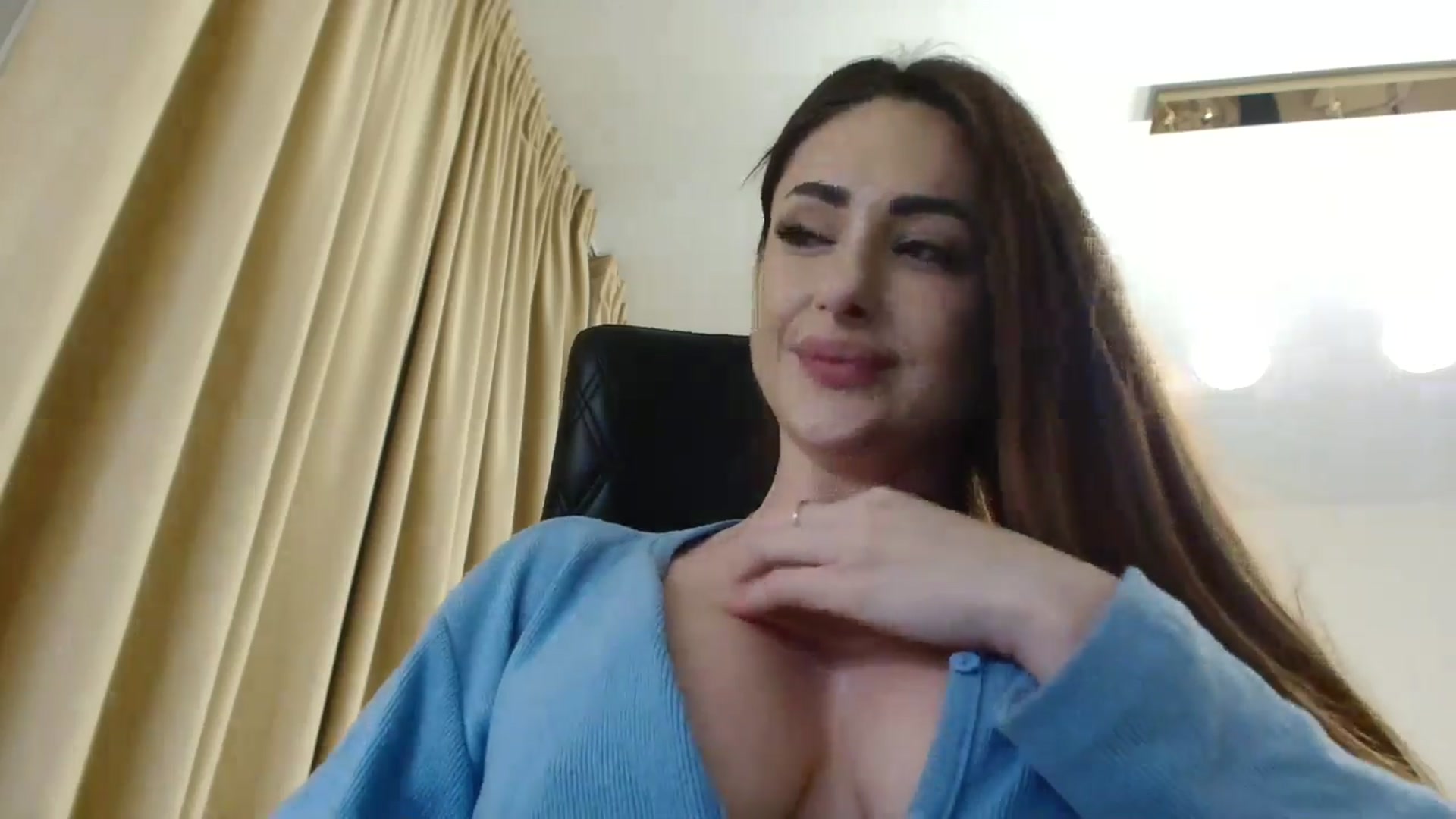Gallery image thumbnail from DorisDolll's myfreecams stream on, 02/15/2025, 14:51 image 6 of 20