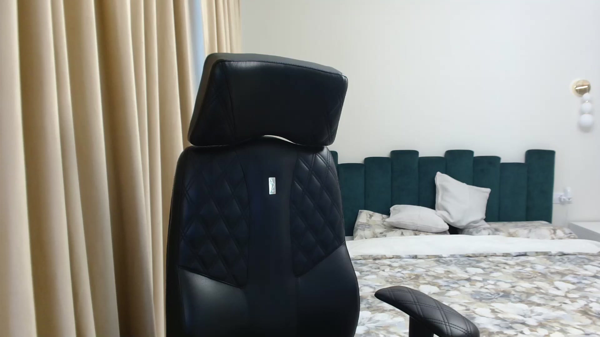 Gallery image thumbnail from DorisDolll's myfreecams stream on, 02/16/2025, 13:34 image 6 of 20