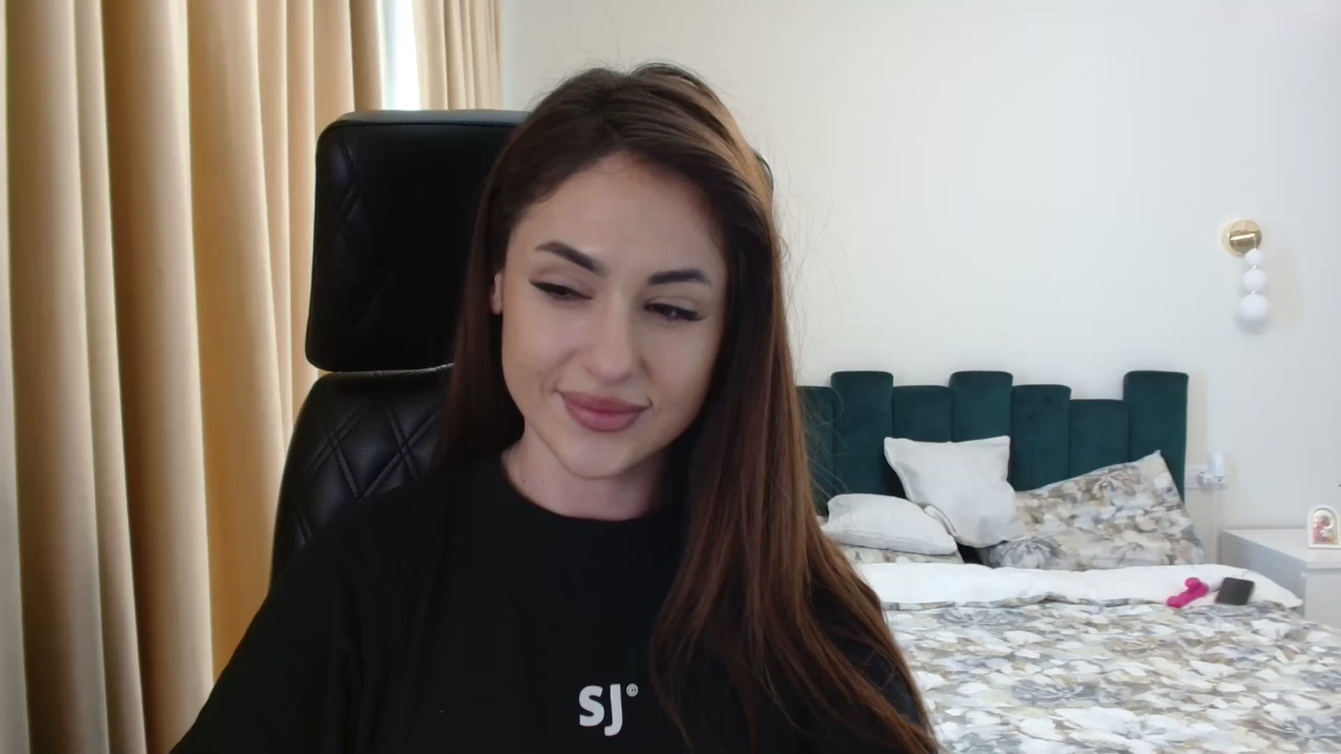 Gallery image thumbnail from DorisDolll's myfreecams stream on, 02/17/2025, 11:34 image 1 of 20