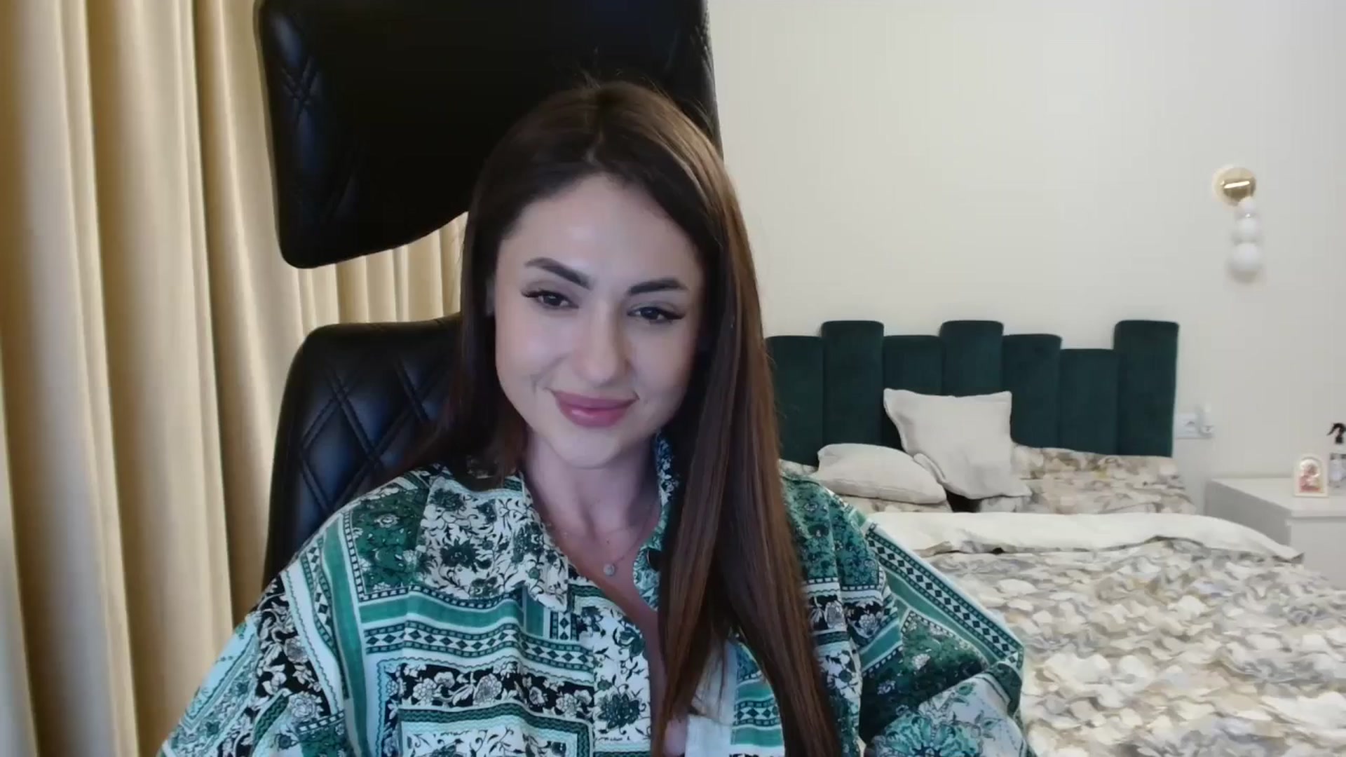 Gallery image thumbnail from DorisDolll's myfreecams stream on, 02/18/2025, 17:22 image 1 of 20