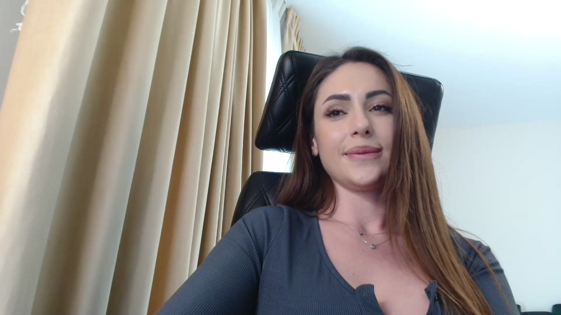 Gallery image thumbnail from DorisDolll's myfreecams stream on, 02/19/2025, 12:33 image 1 of 20