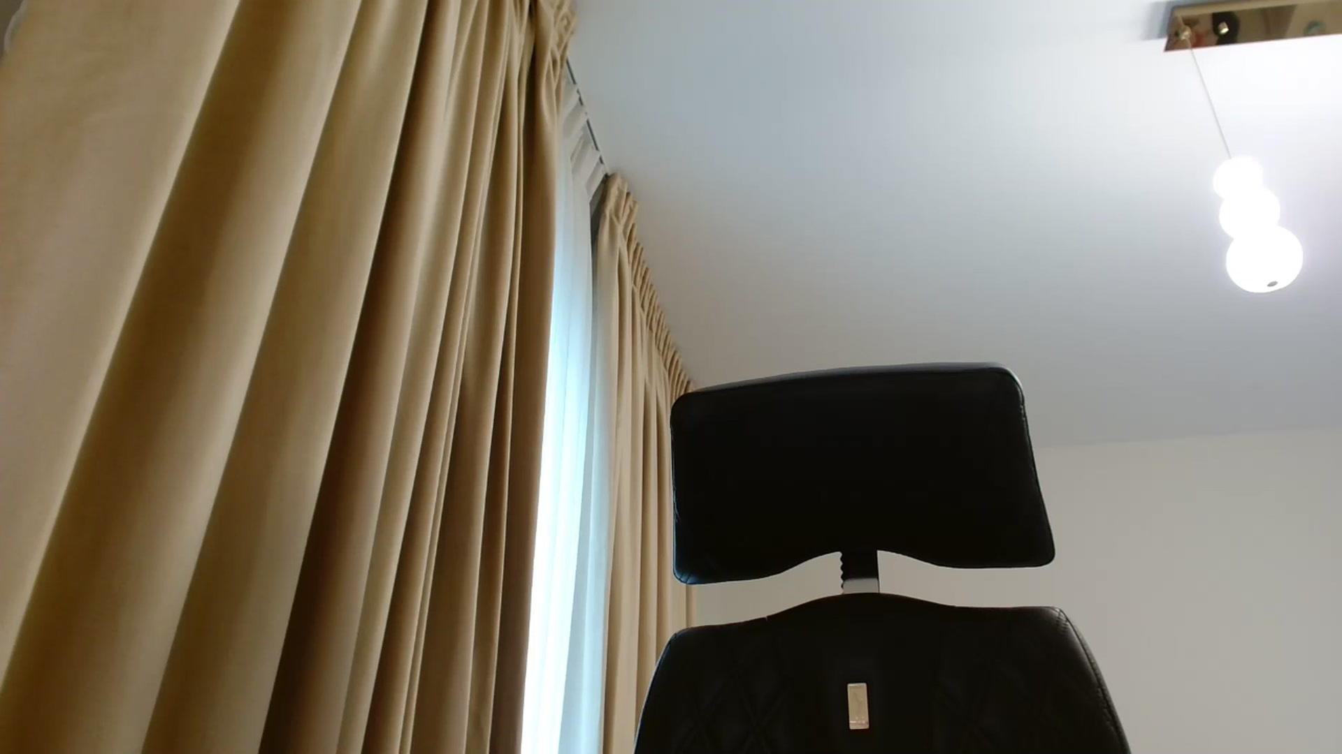 Gallery image thumbnail from DorisDolll's myfreecams stream on, 02/19/2025, 14:09 image 10 of 20