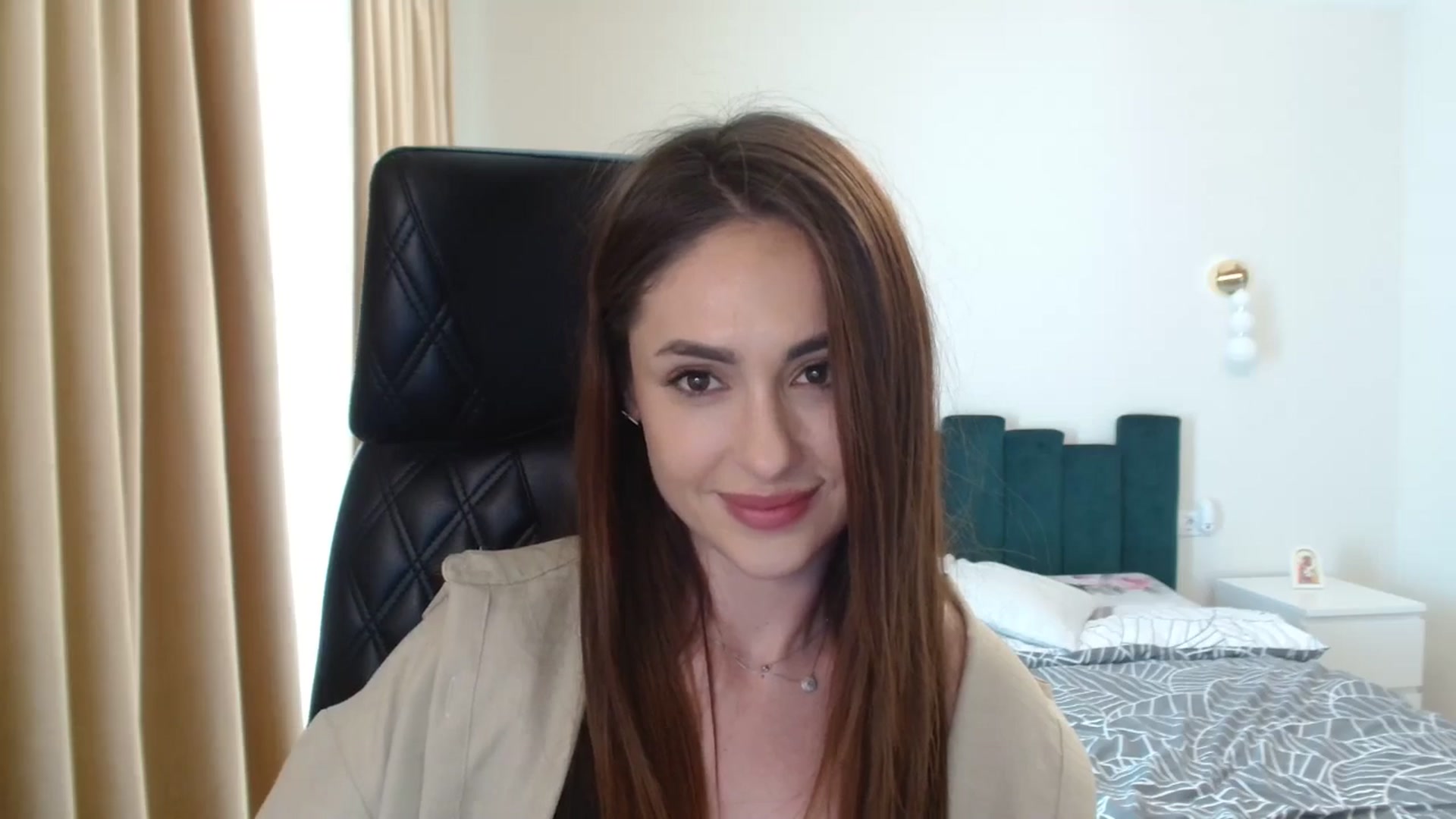 Gallery image thumbnail from DorisDolll's myfreecams stream on, 02/21/2025, 11:44 image 16 of 20