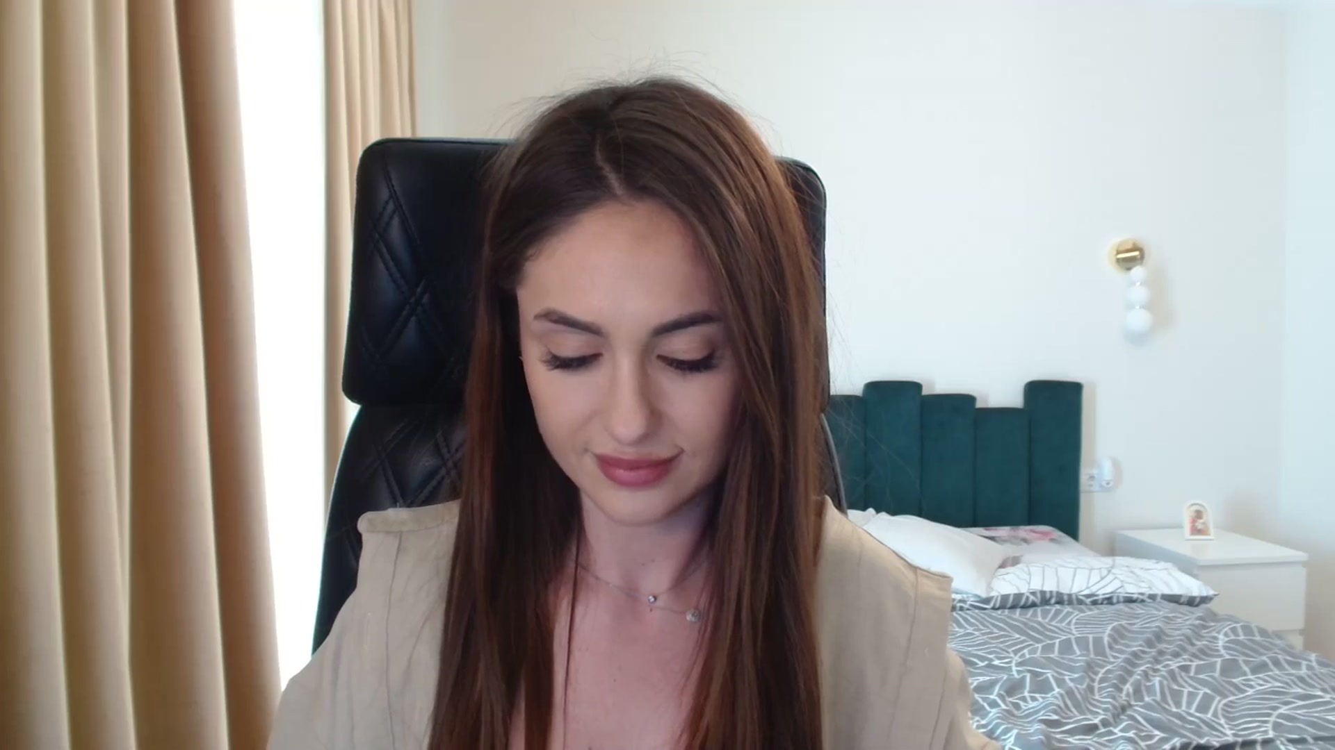 Gallery image thumbnail from DorisDolll's myfreecams stream on, 02/21/2025, 11:44 image 8 of 20