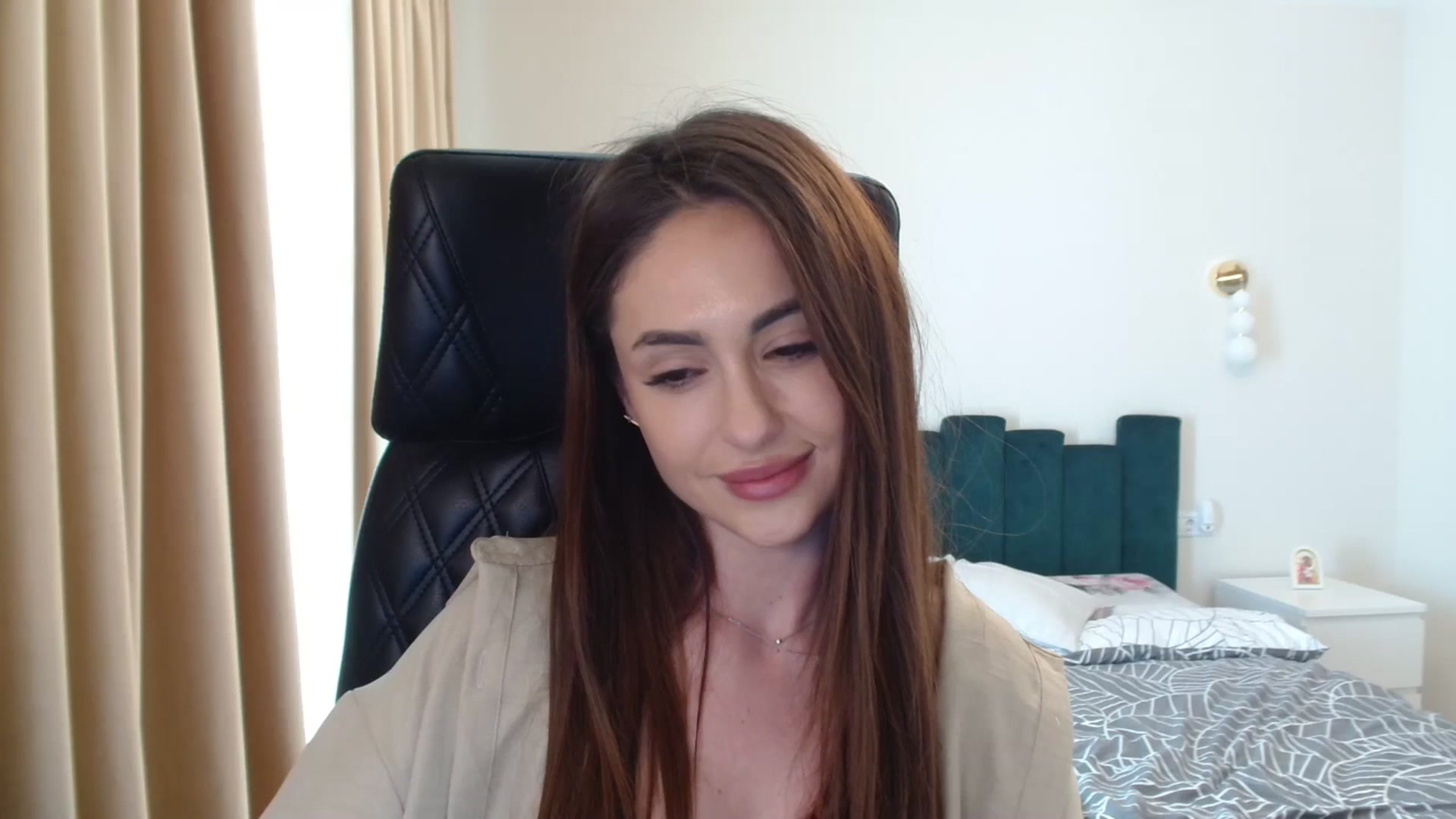 Gallery image thumbnail from DorisDolll's myfreecams stream on, 02/21/2025, 11:44 image 12 of 20
