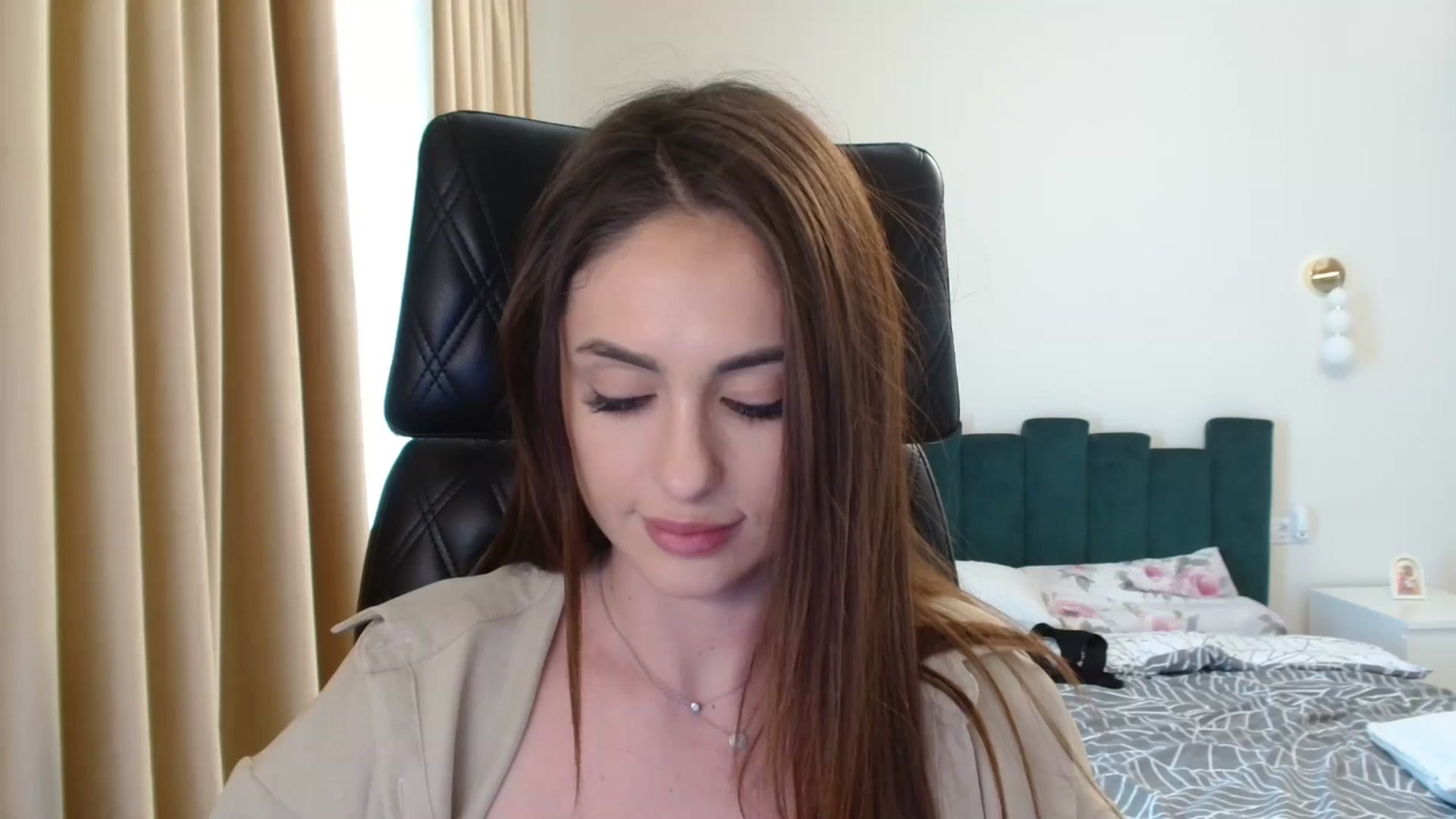 Gallery image thumbnail from DorisDolll's myfreecams stream on, 02/21/2025, 12:16 image 1 of 20