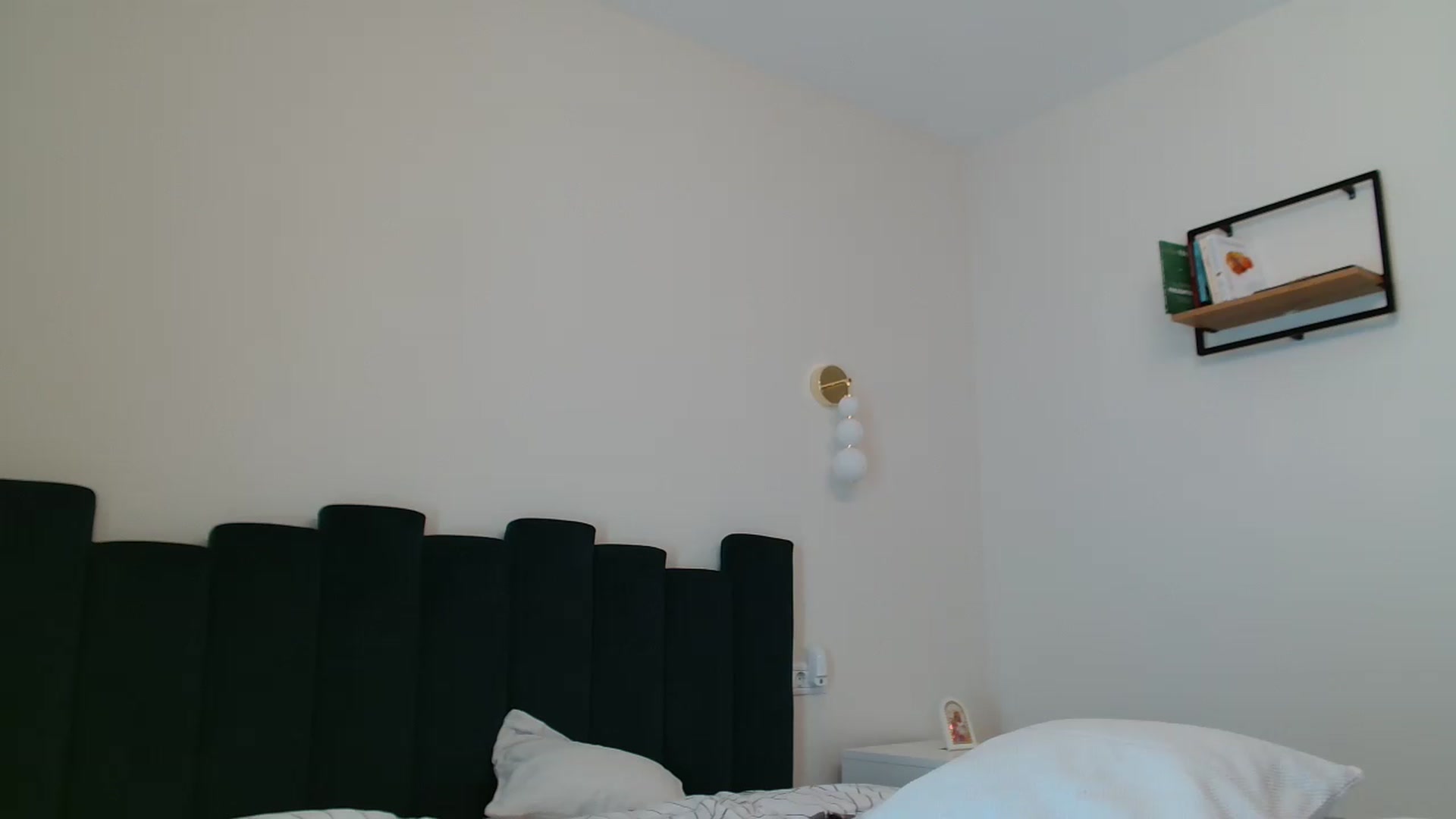 Gallery image thumbnail from DorisDolll's myfreecams stream on, 03/06/2025, 12:43 image 7 of 20