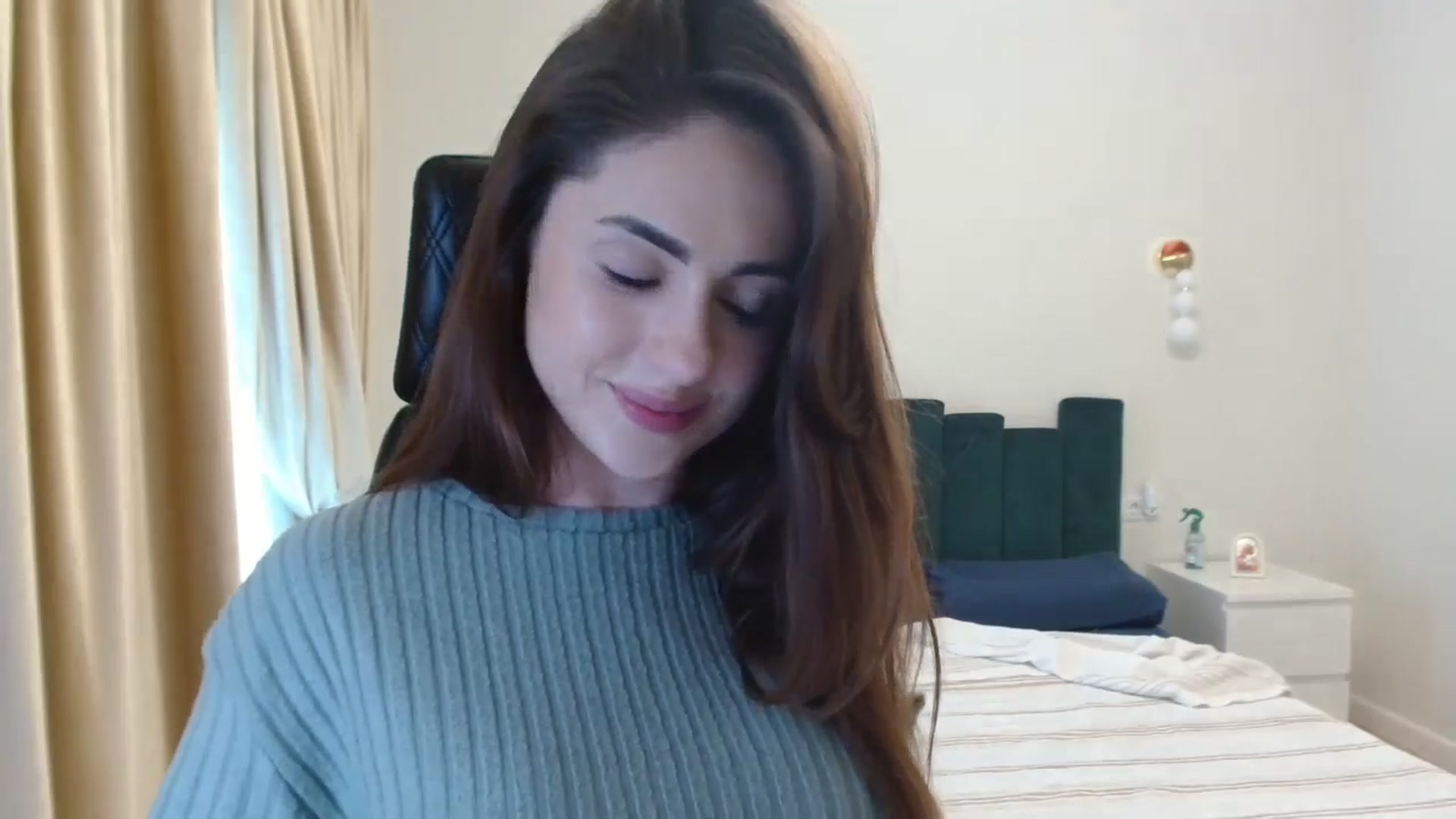 Gallery image thumbnail from DorisDolll's myfreecams stream on, 03/16/2025, 13:11 image 12 of 20