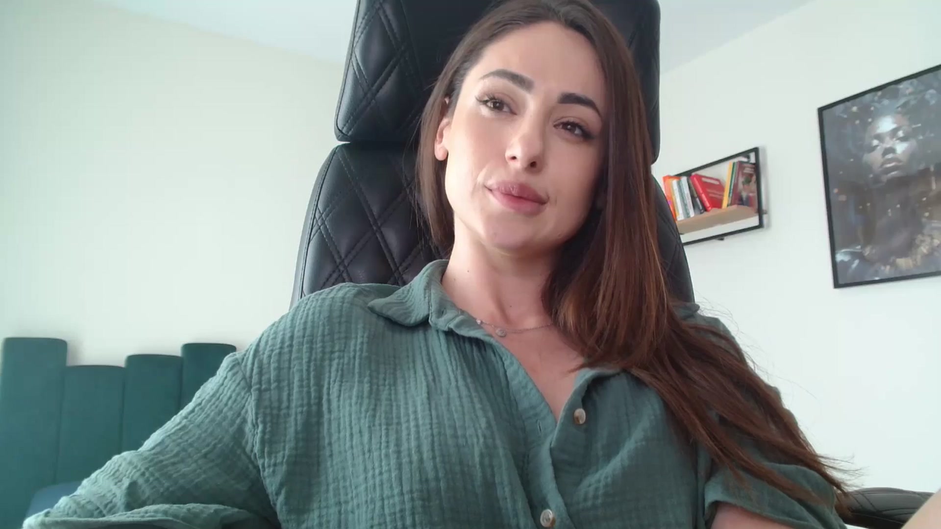 Gallery image thumbnail from DorisDolll's myfreecams stream on, 04/17/2025, 13:09 image 15 of 20